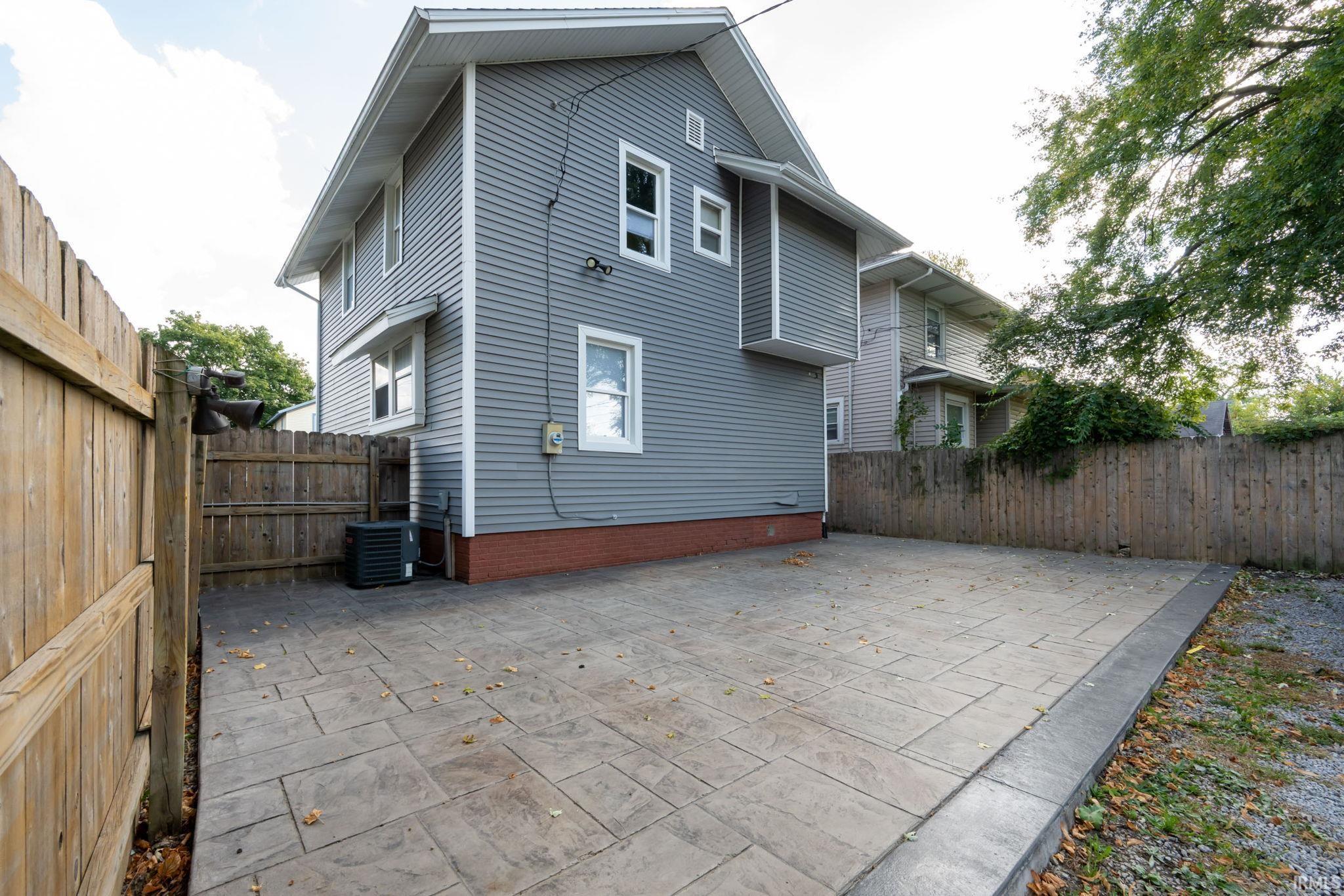 Photo 23 of 3002 Holton Avenue