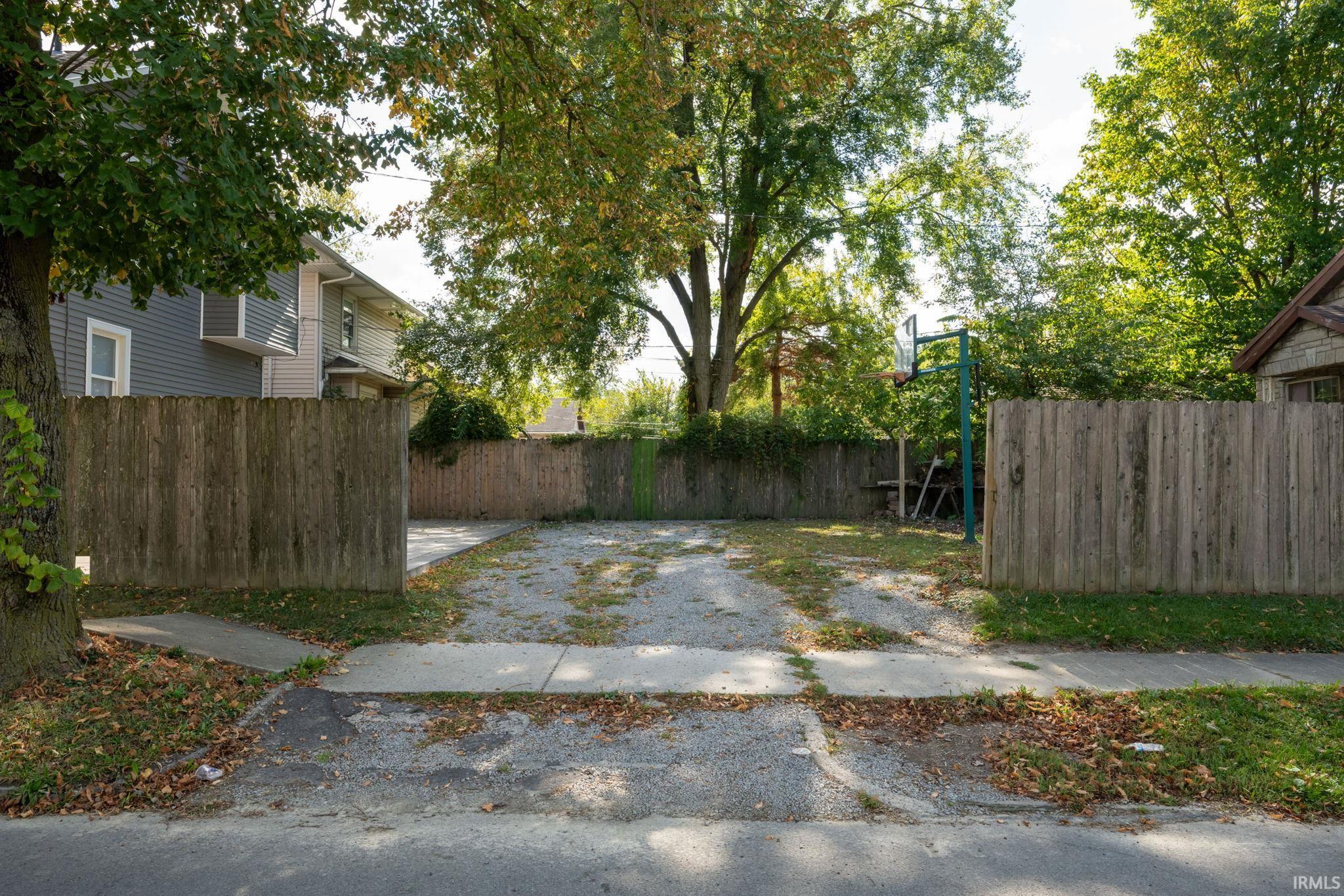 Photo 30 of 3002 Holton Avenue