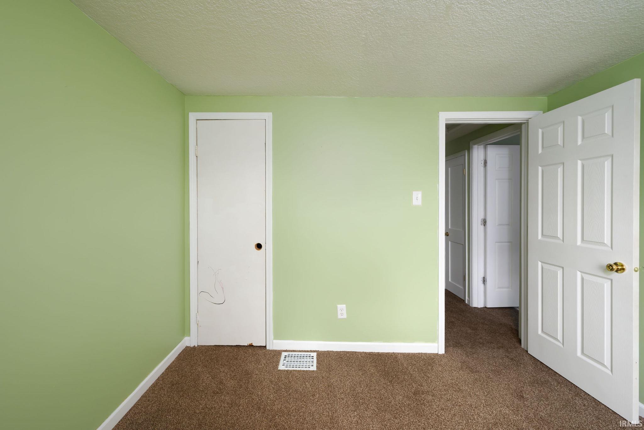 Photo 8 of 3002 Holton Avenue