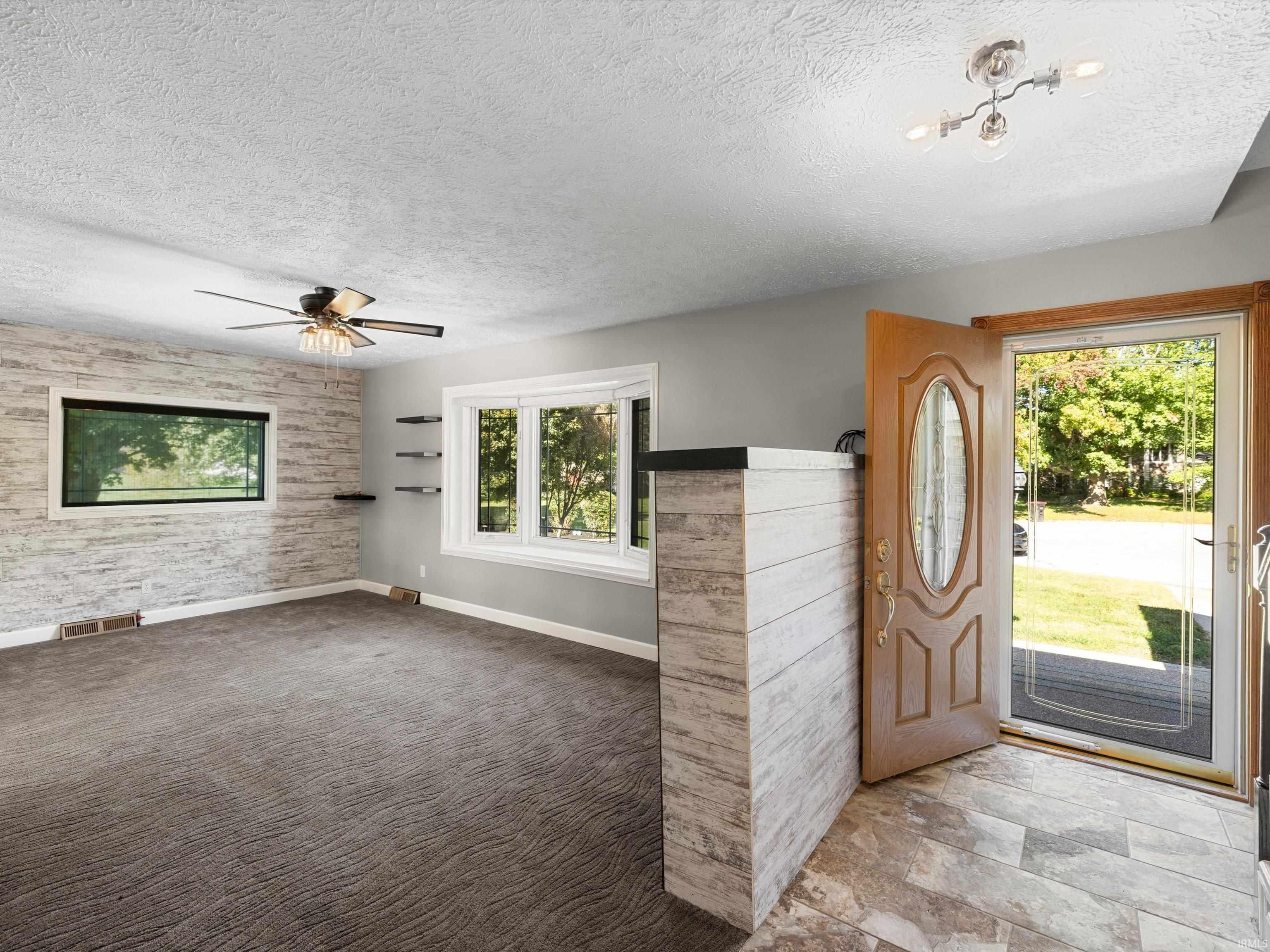 Homes for sale in Newburgh, IN | 8733 Windsor Dr, Newburgh, IN 47630 | MLS# 202543143