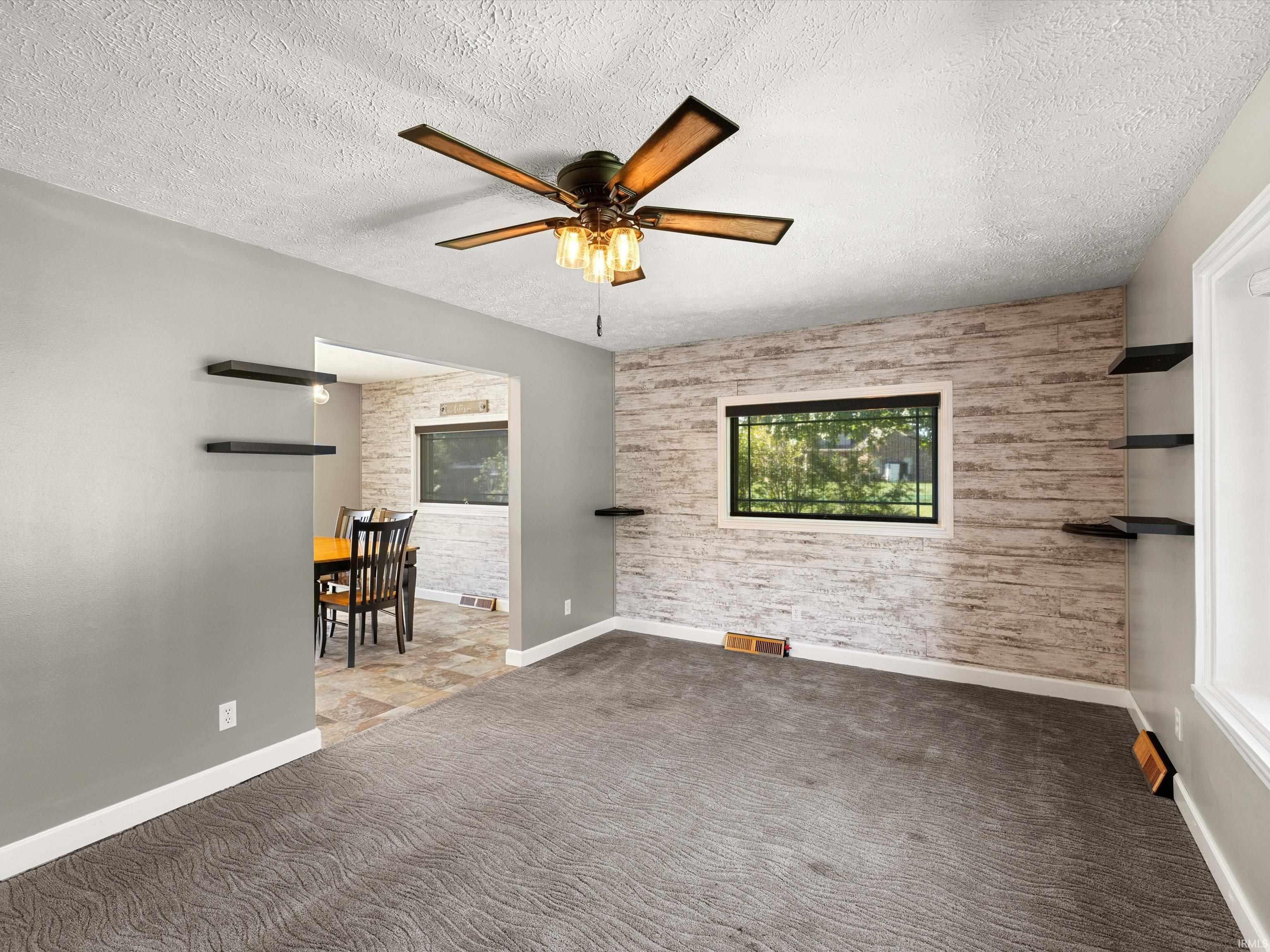 Homes for sale in Newburgh, IN | 8733 Windsor Dr, Newburgh, IN 47630 | MLS# 202543143