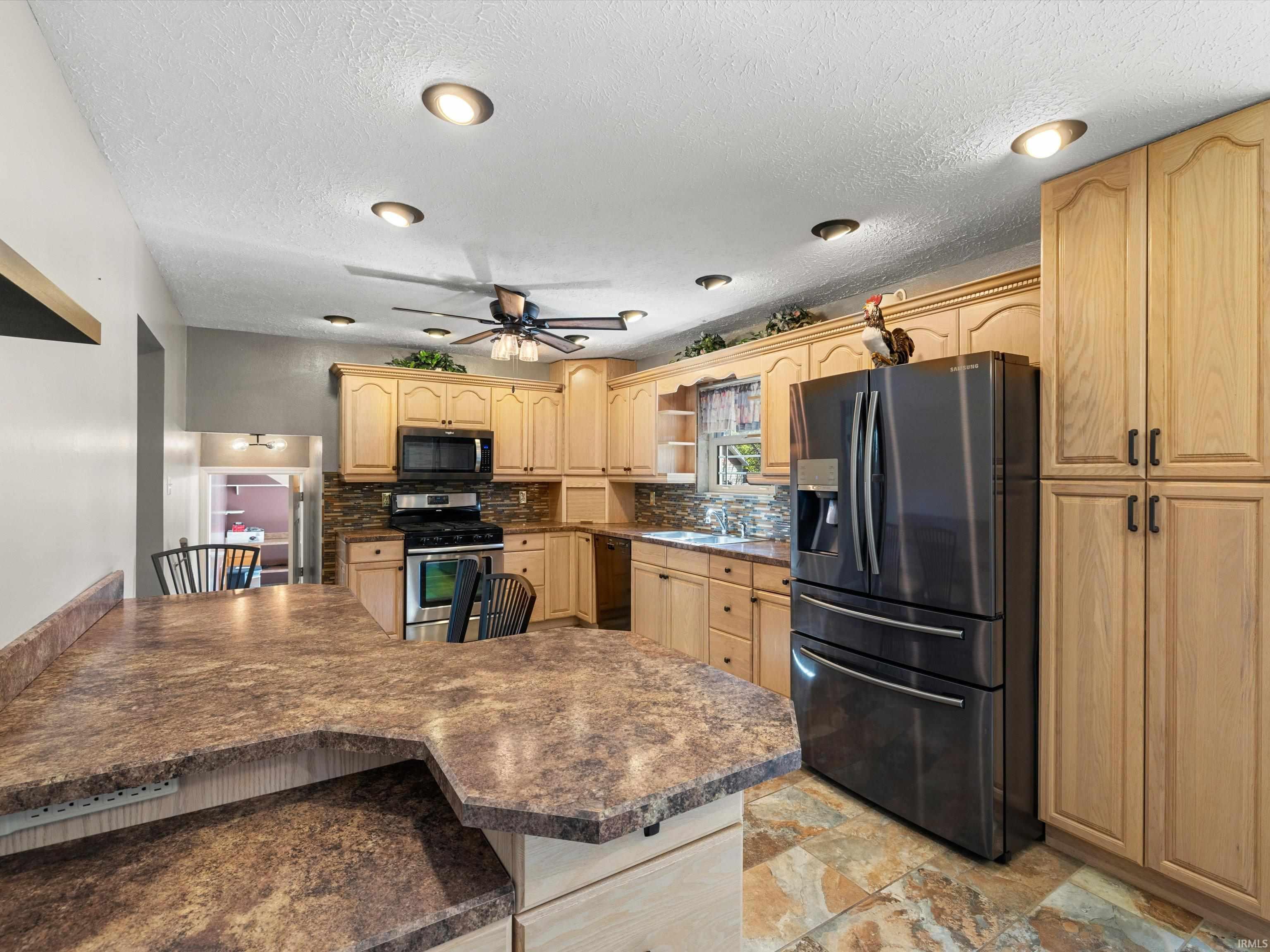 Homes for sale in Newburgh, IN | 8733 Windsor Dr, Newburgh, IN 47630 | MLS# 202543143