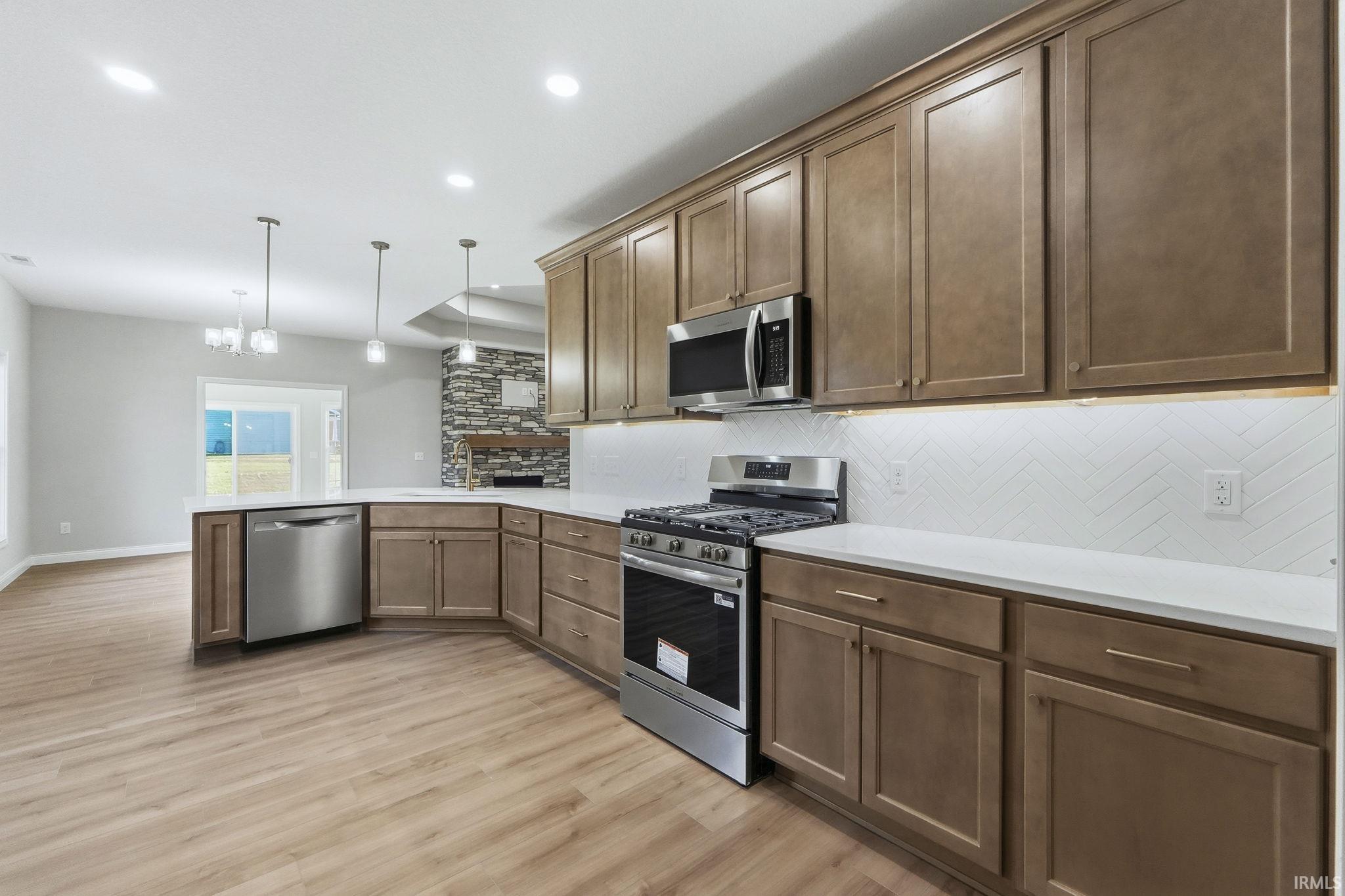 Photo 21 of 2002 Bogey Court