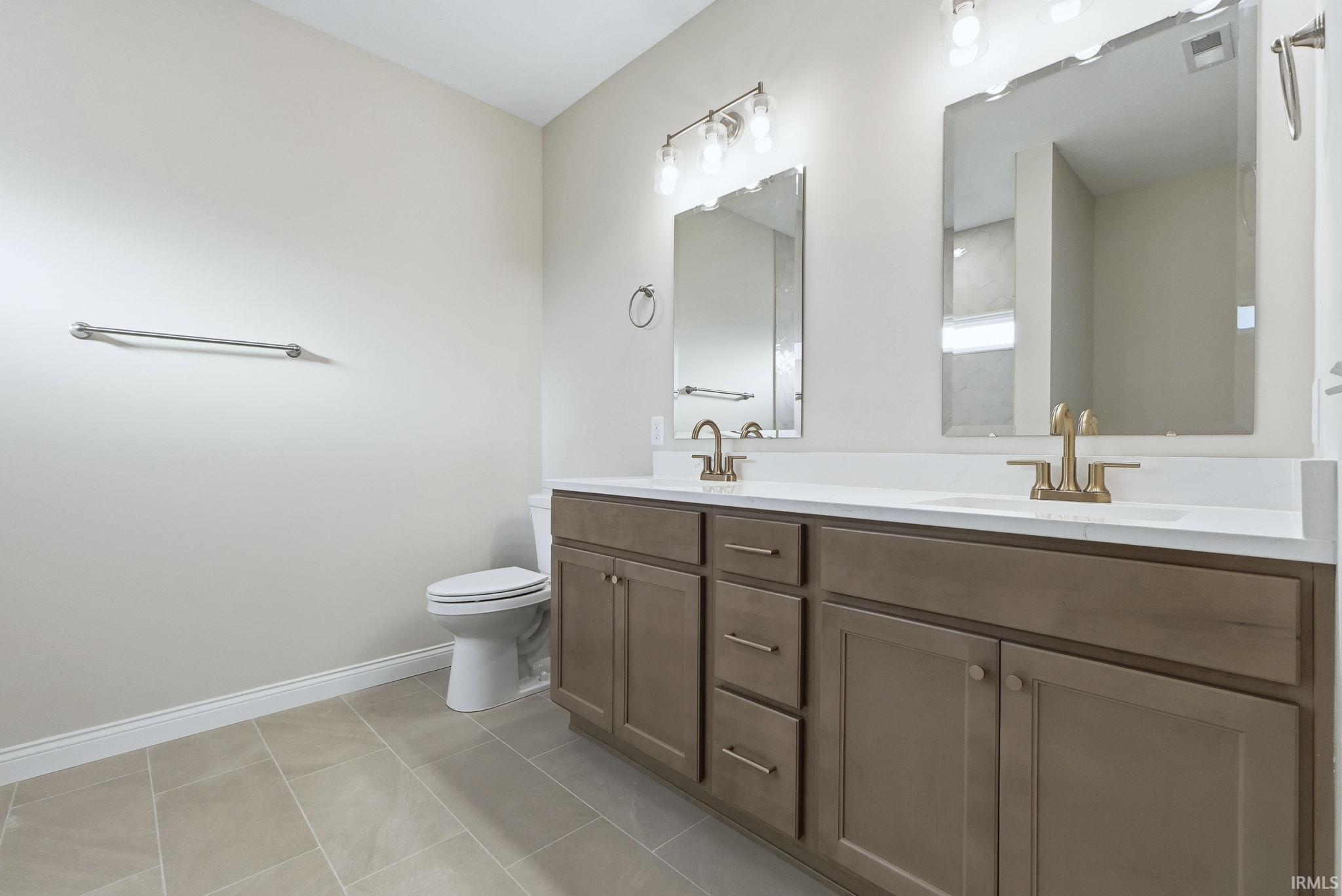 Photo 31 of 2002 Bogey Court