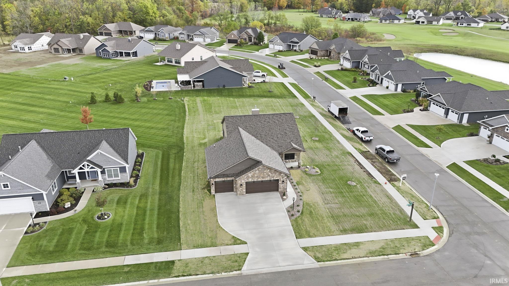 Photo 5 of 2002 Bogey Court