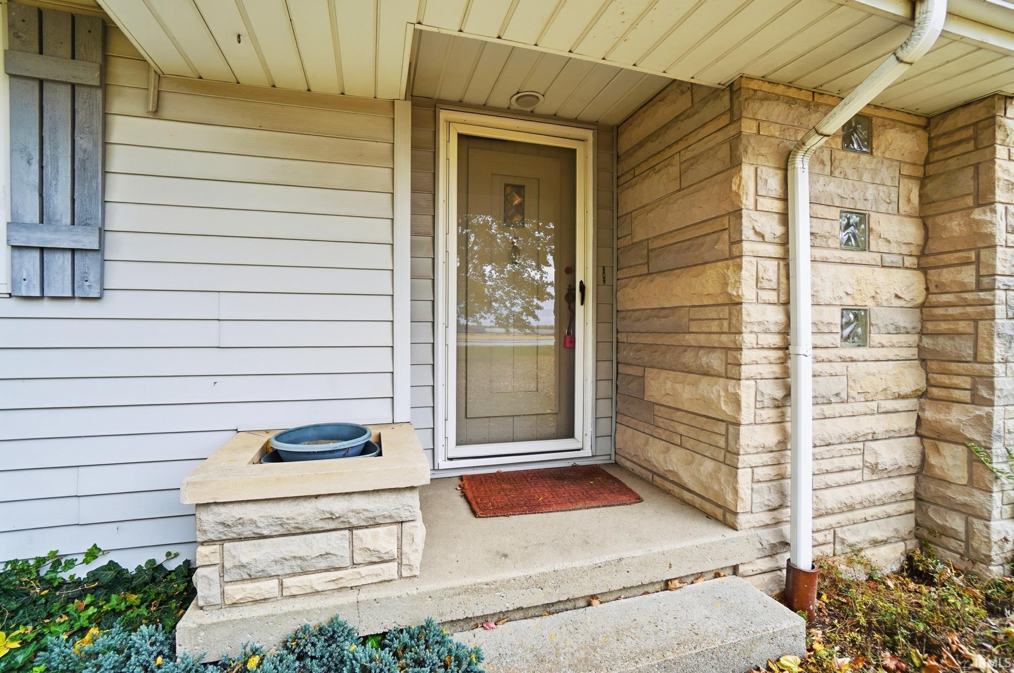 Homes for sale in Huntington, IN | 5048 N Us Hwy 24 E Rd, Huntington, IN 46750 | MLS# 202543169