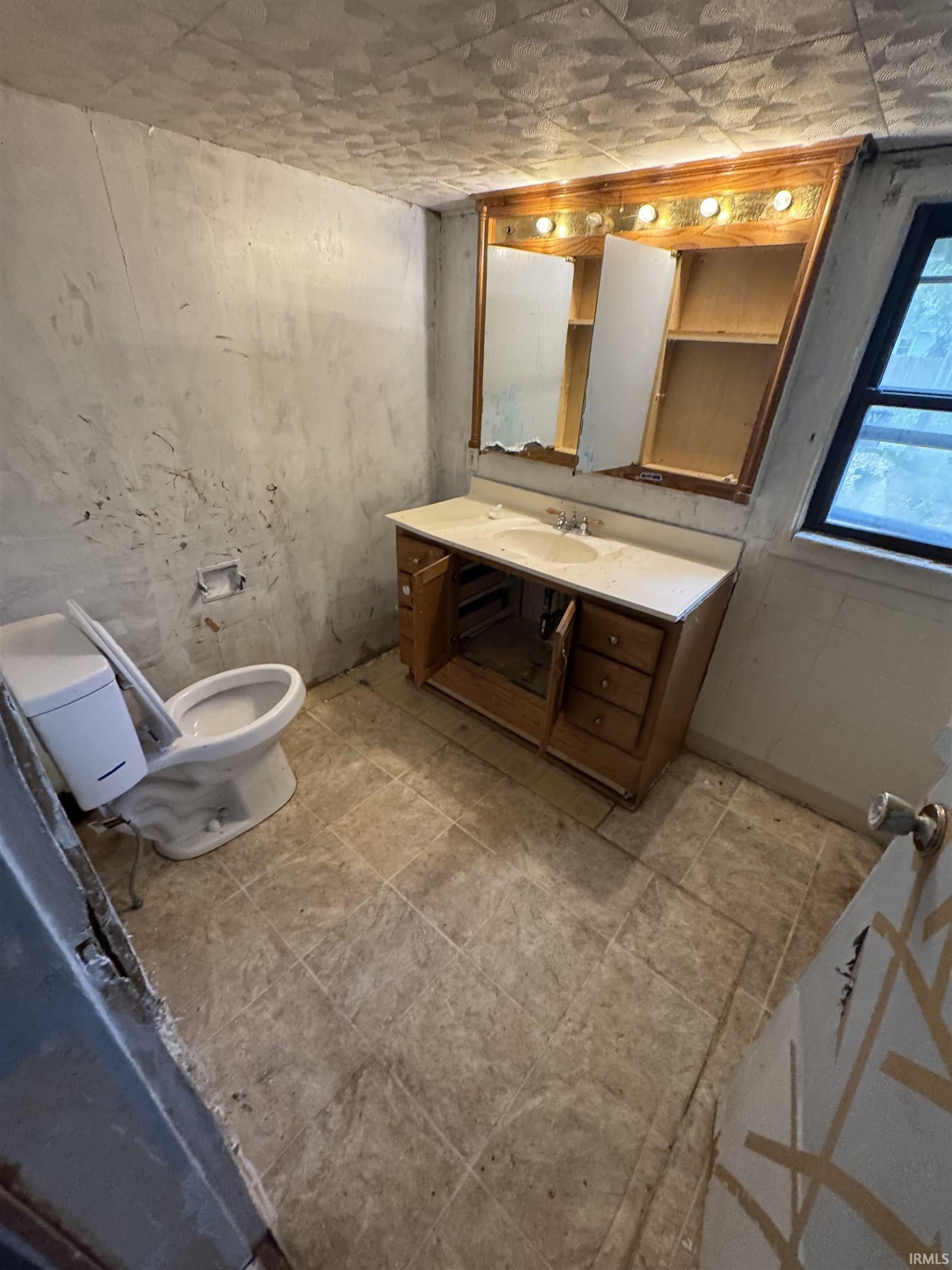 Photo 7 of 4025 Tacoma Avenue