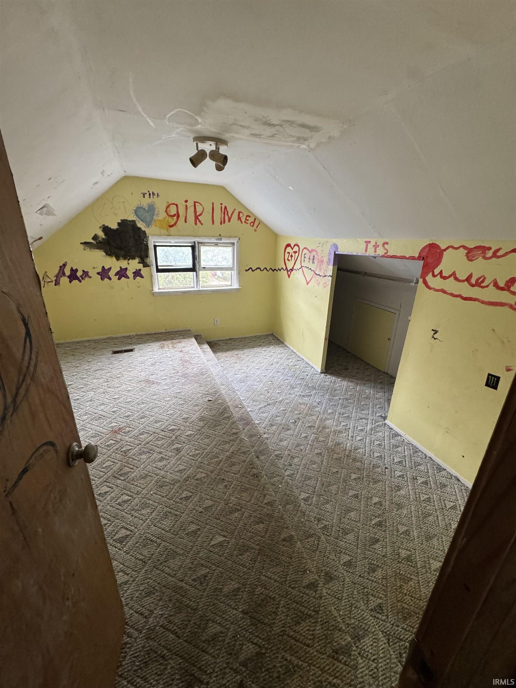 Photo 8 of 4025 Tacoma Avenue