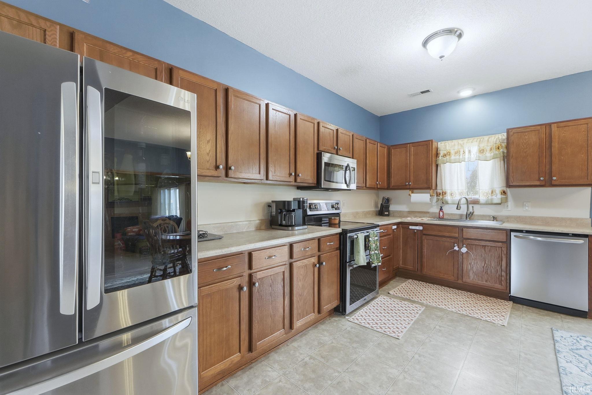 Photo 7 of 9413 Acacia Passage