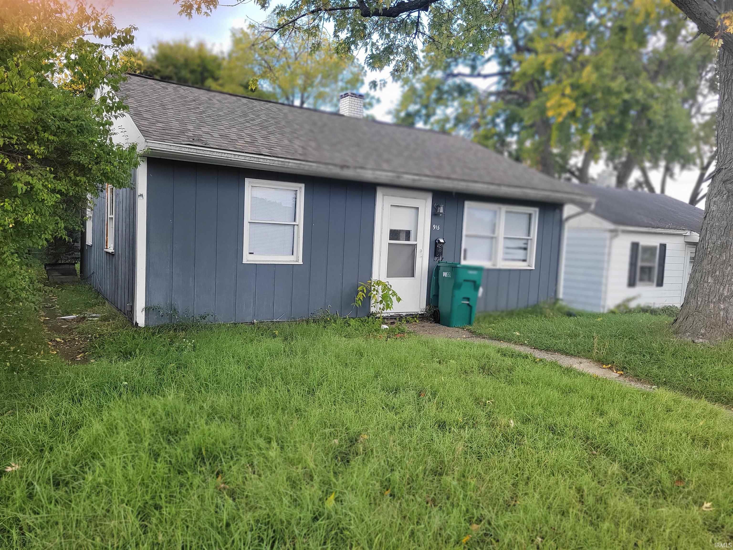 Homes for sale in Mishawaka, IN | 913 Geyer Ave, Mishawaka, IN 46544 | MLS# 202543237