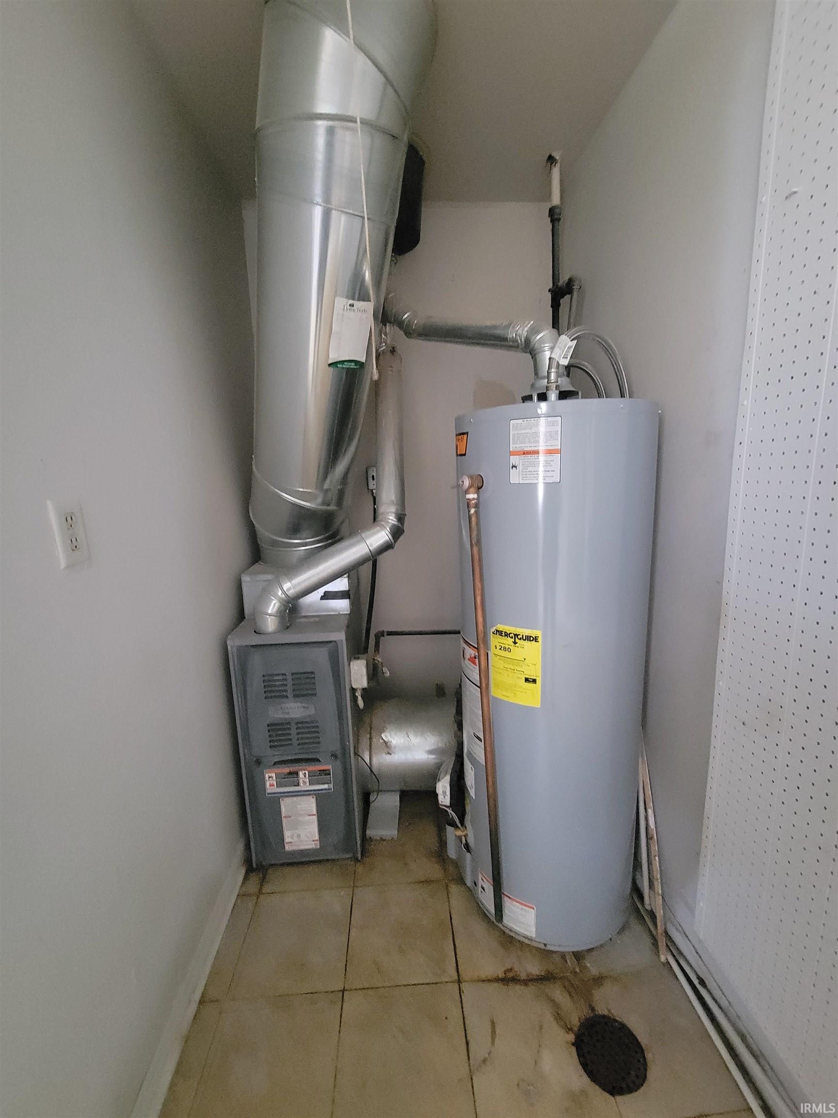 Homes for sale in Mishawaka, IN | 913 Geyer Ave, Mishawaka, IN 46544 | MLS# 202543237