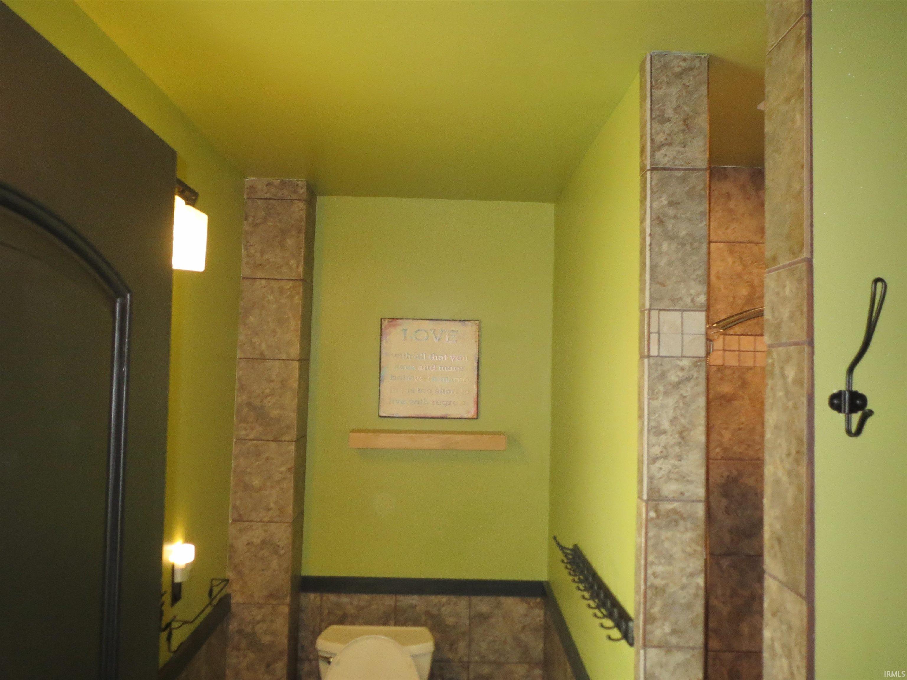 Photo 6 of 702 N Main Streets