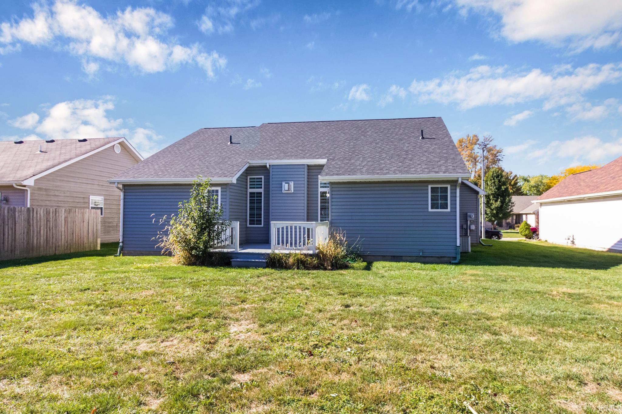 Homes for sale in Yorktown, IN | 1608 S Stapleton Dr, Yorktown, IN 47396 | MLS# 202543250