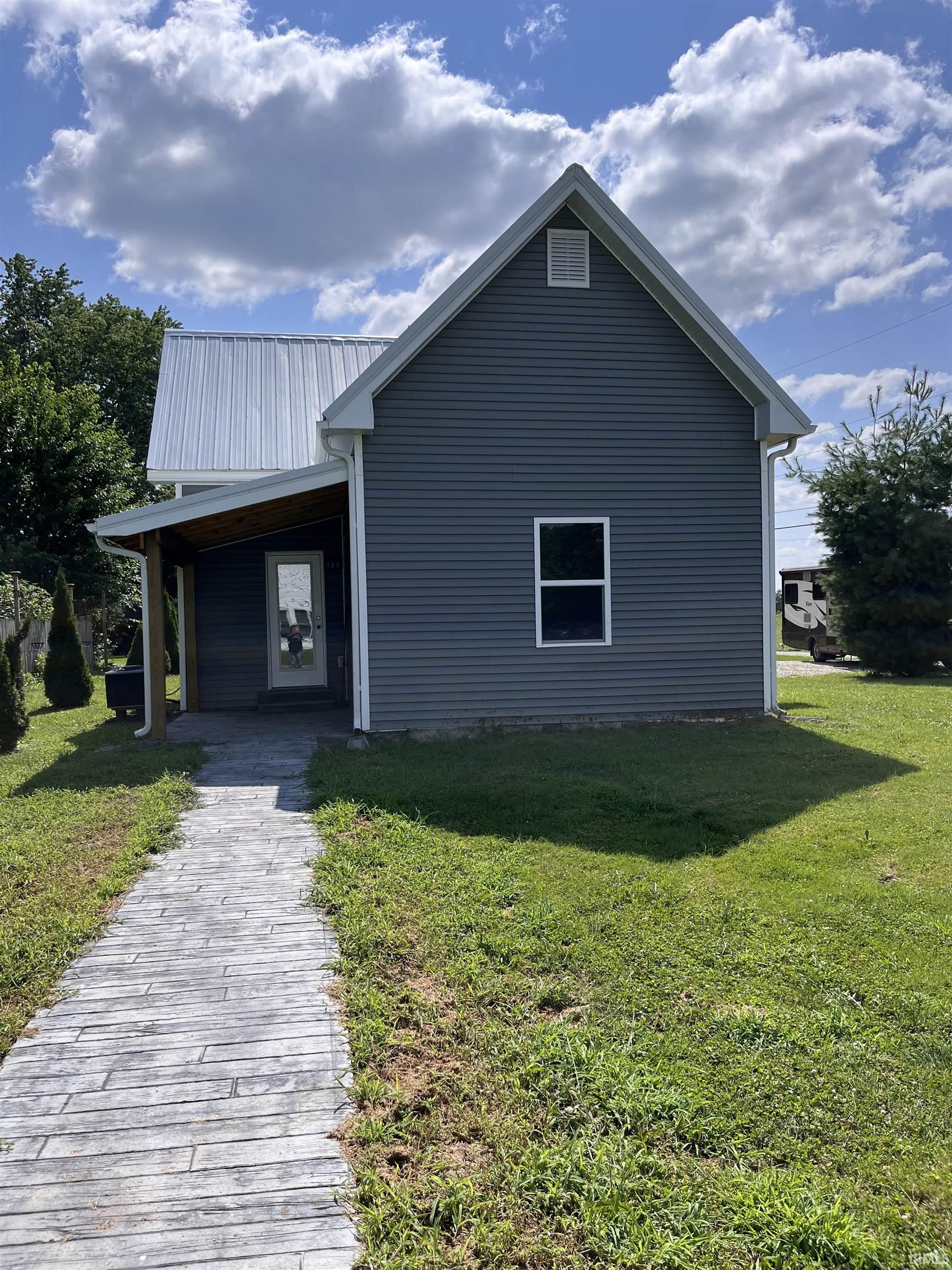 Homes for sale in Colfax, IN | 108 N Carter St, Colfax, IN 46035 | MLS# 202543270