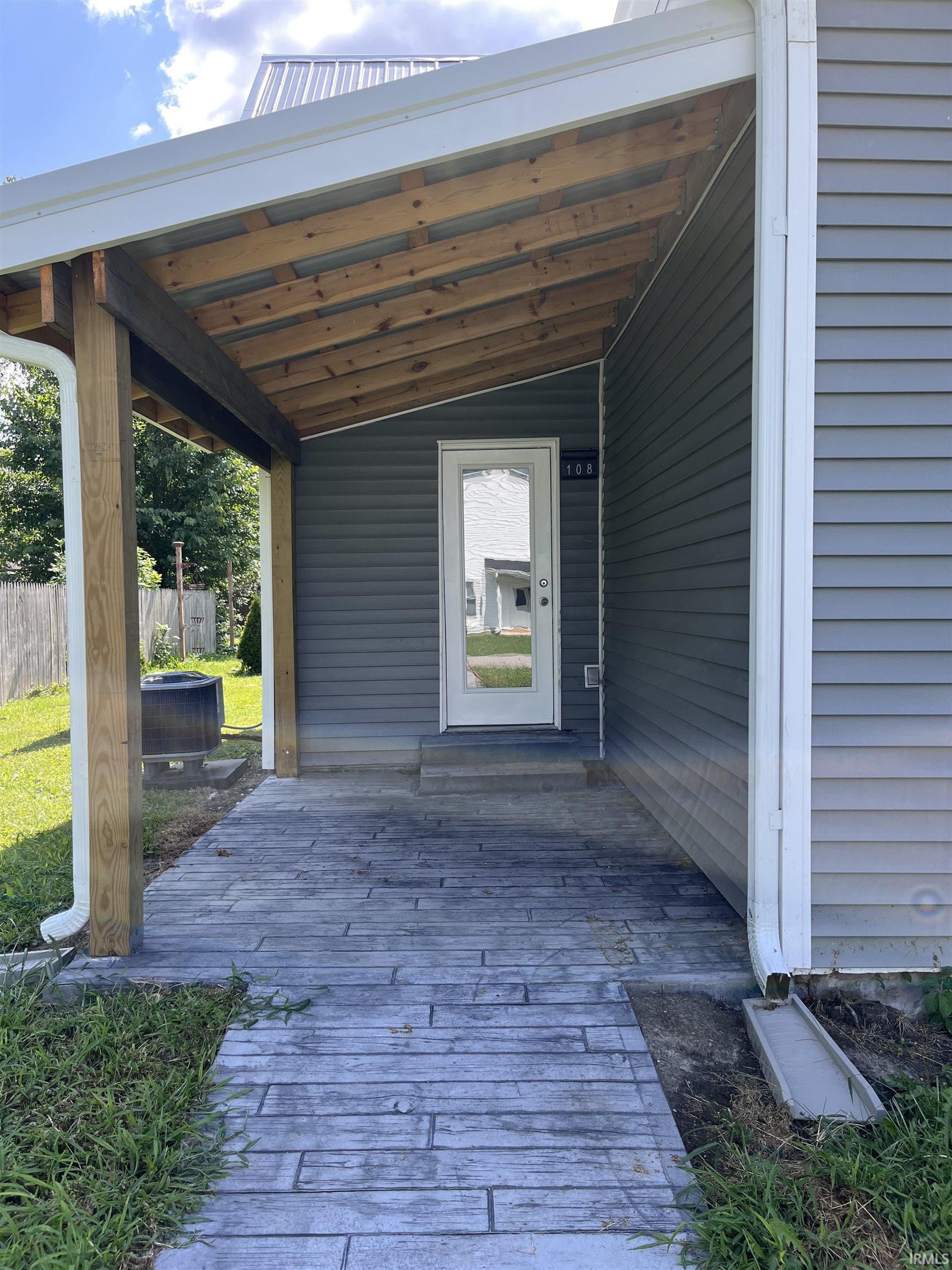 Homes for sale in Colfax, IN | 108 N Carter St, Colfax, IN 46035 | MLS# 202543270