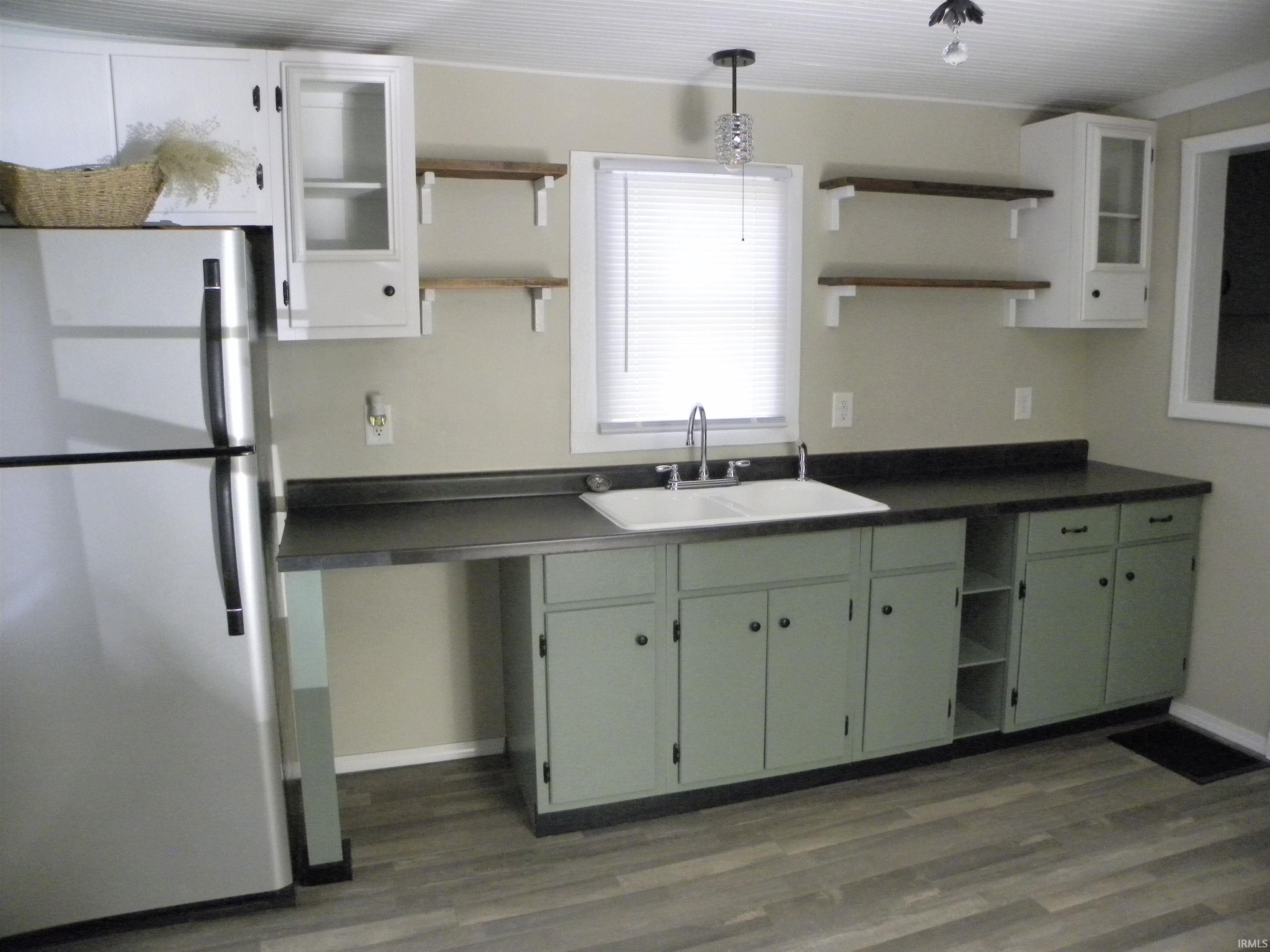 Homes for sale in Spencer, IN | 1536 River Rd, Spencer, IN 47460 | MLS# 202543316