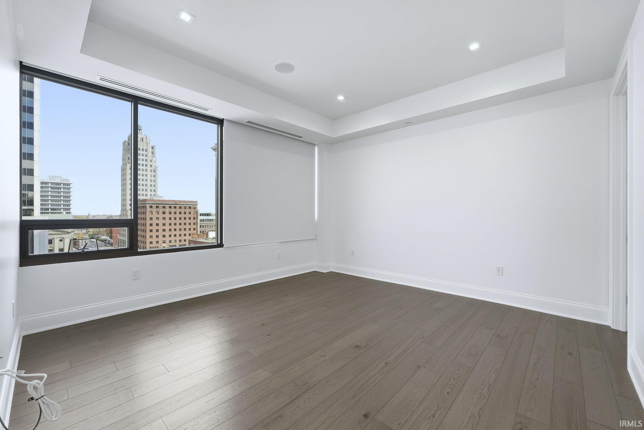 Photo 12 of 202 W Berry Street