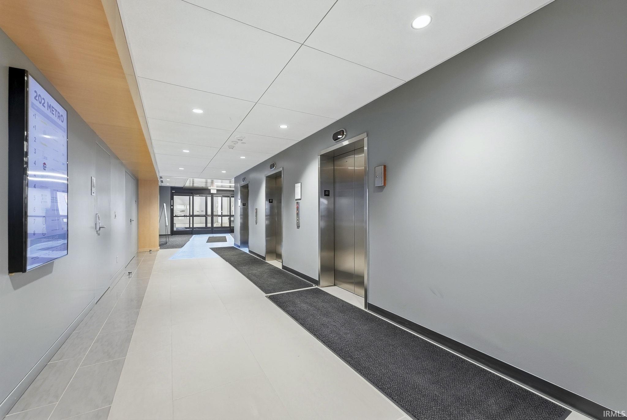 Photo 27 of 202 W Berry Street