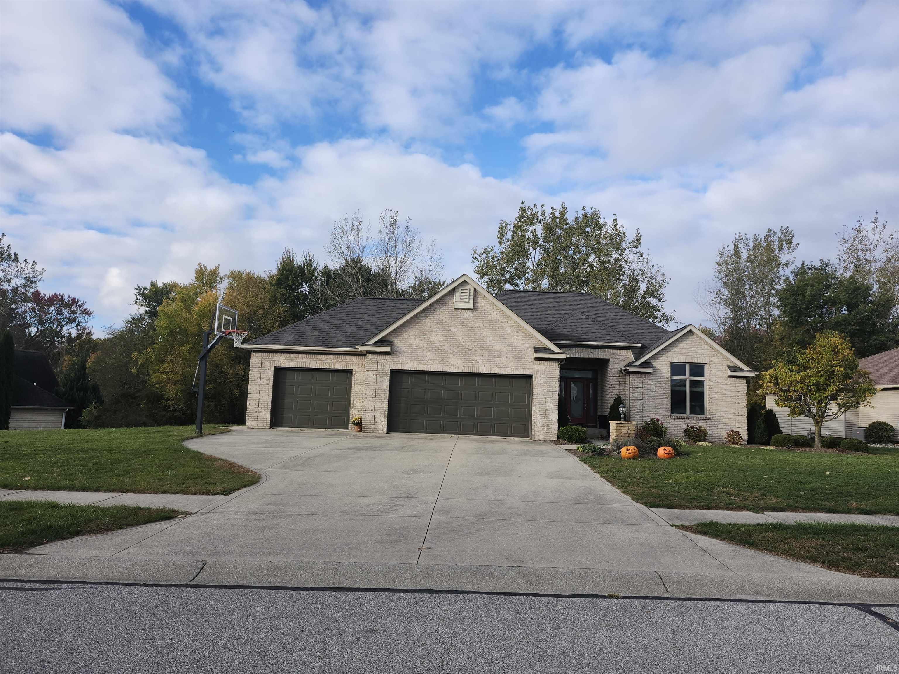 360 S Eagle Glen Trail