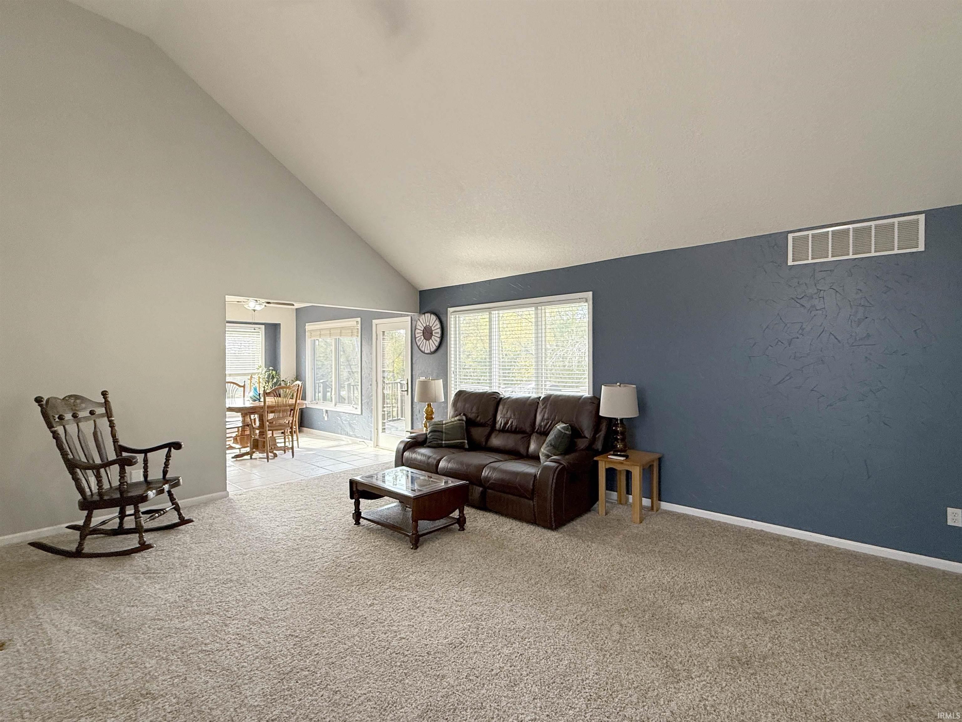 360 S Eagle Glen Trail