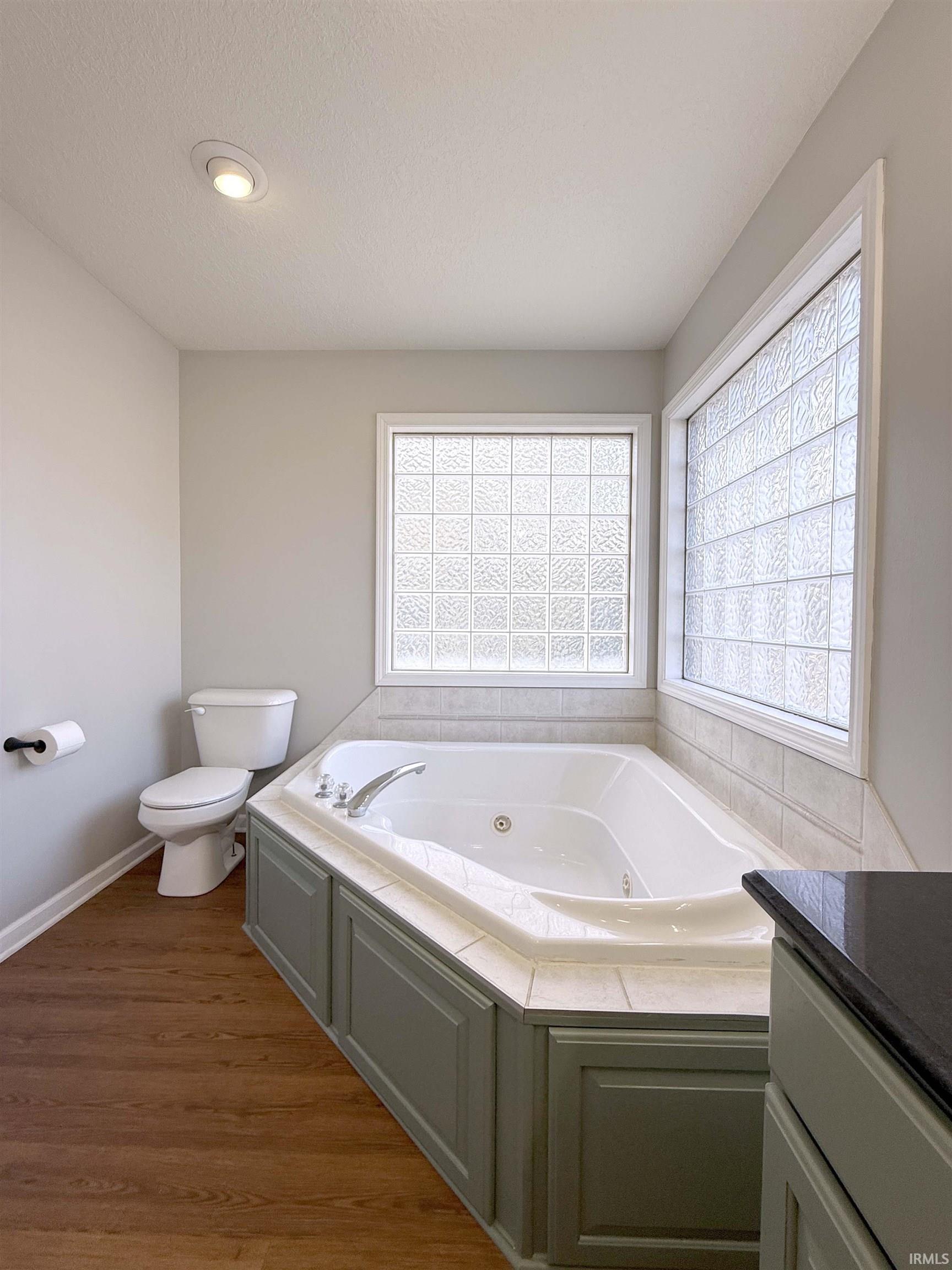 360 S Eagle Glen Trail