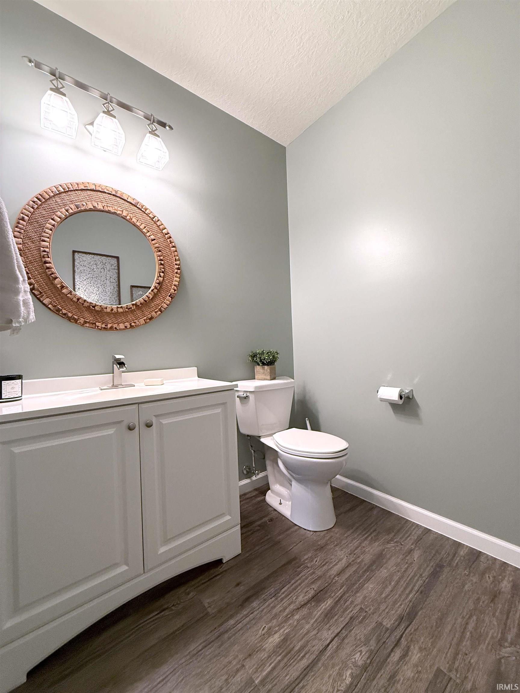 360 S Eagle Glen Trail