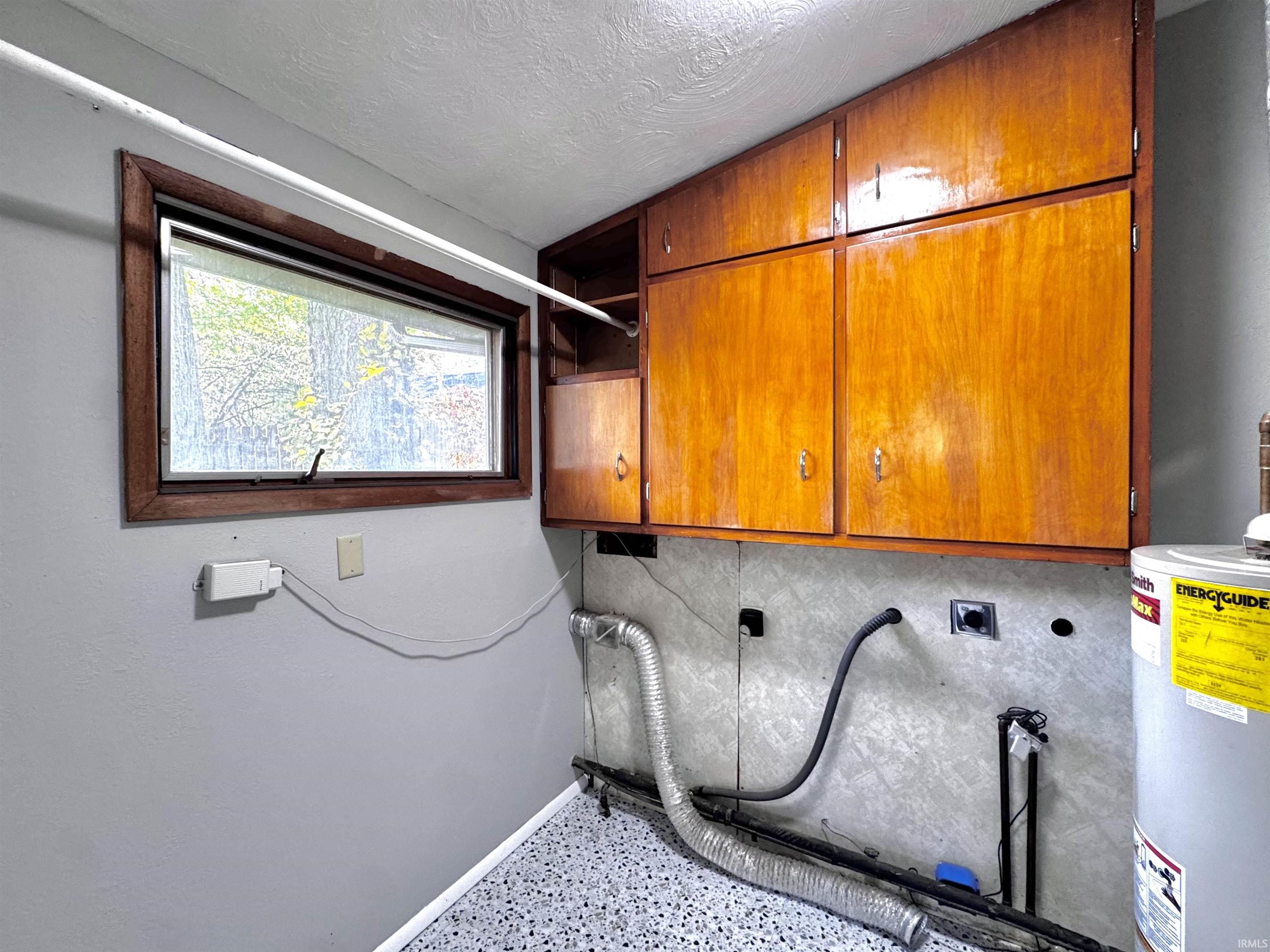 Photo 11 of 7102 Woodhue Lane