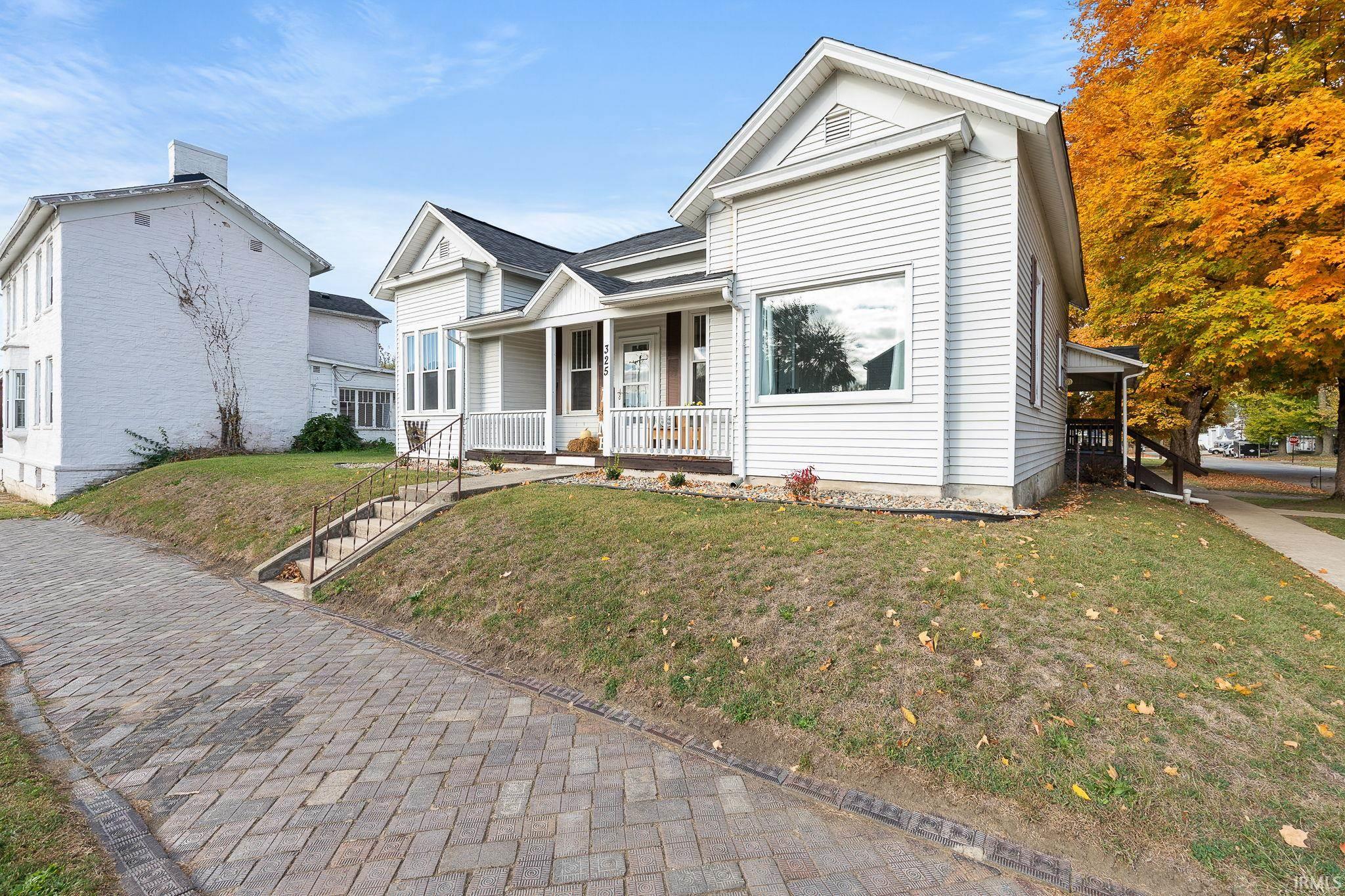 Photo 3 of 325 N Wayne Street