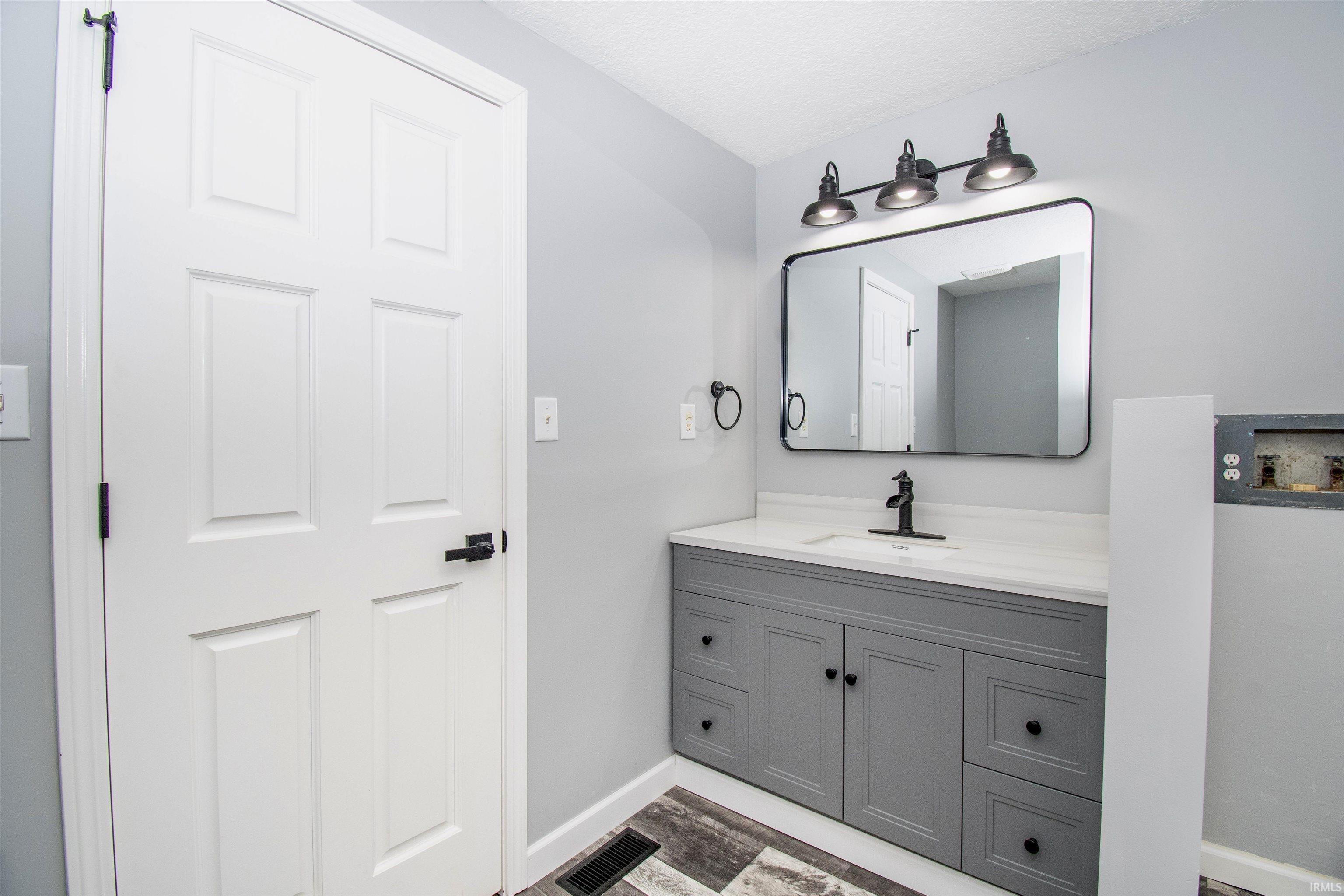 Photo 18 of 109 Park Drive