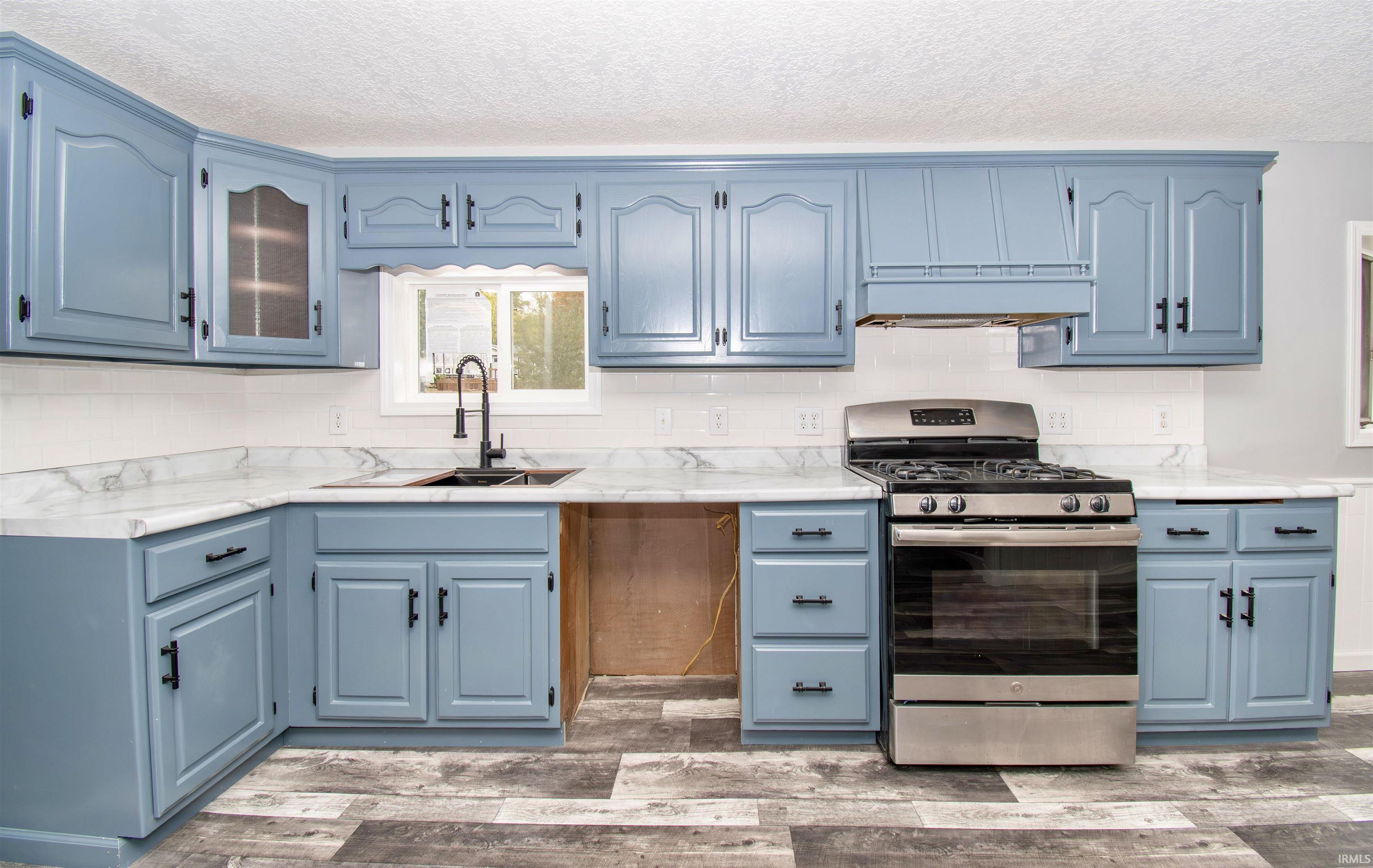 Photo 8 of 109 Park Drive