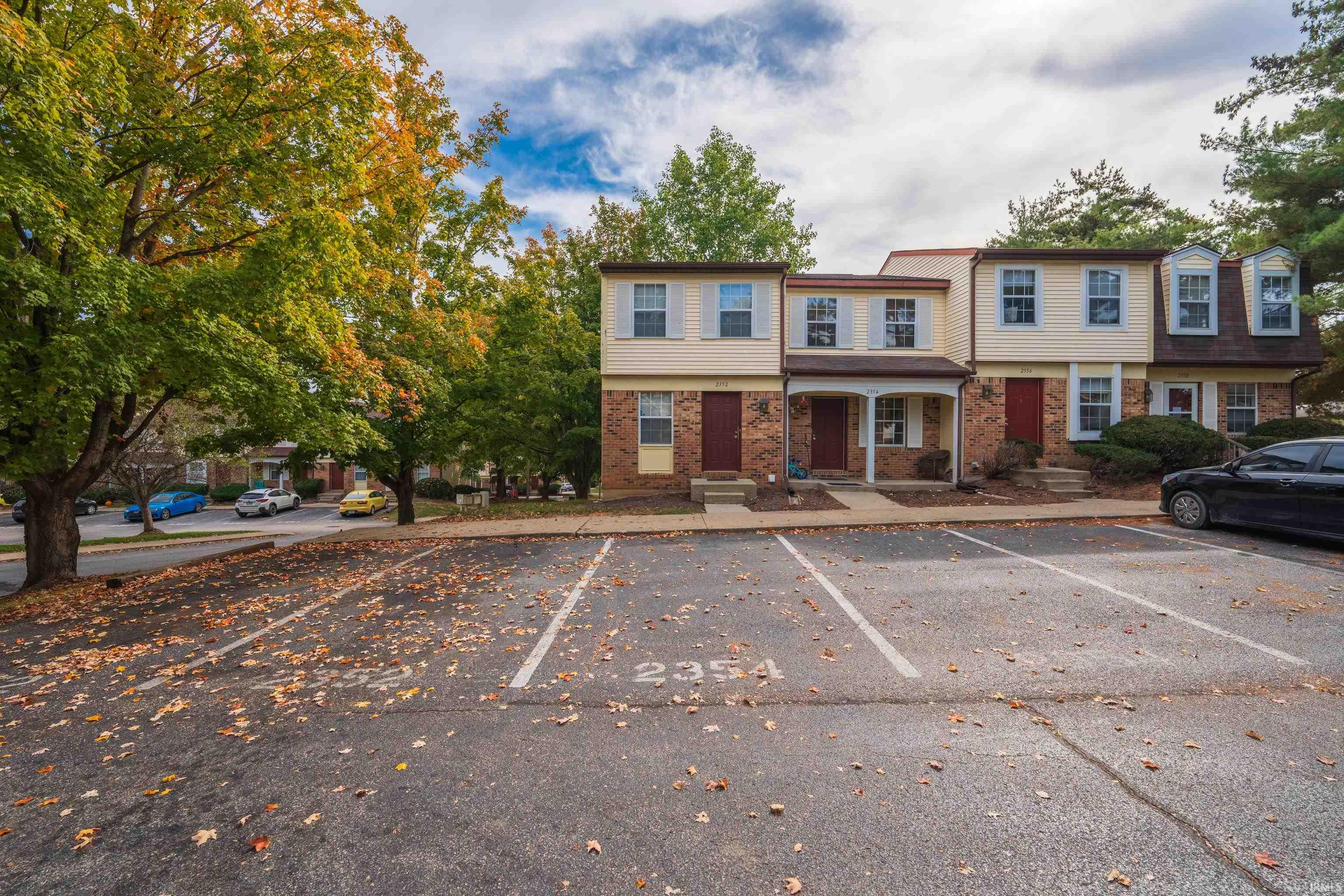 Homes for sale in Bloomington, IN | 2352 S Burberry Ln, Bloomington, IN 47401 | MLS# 202543389