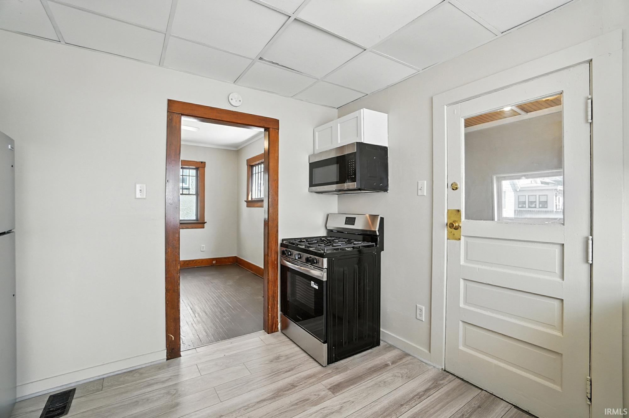 Photo 13 of 2911 Broadway