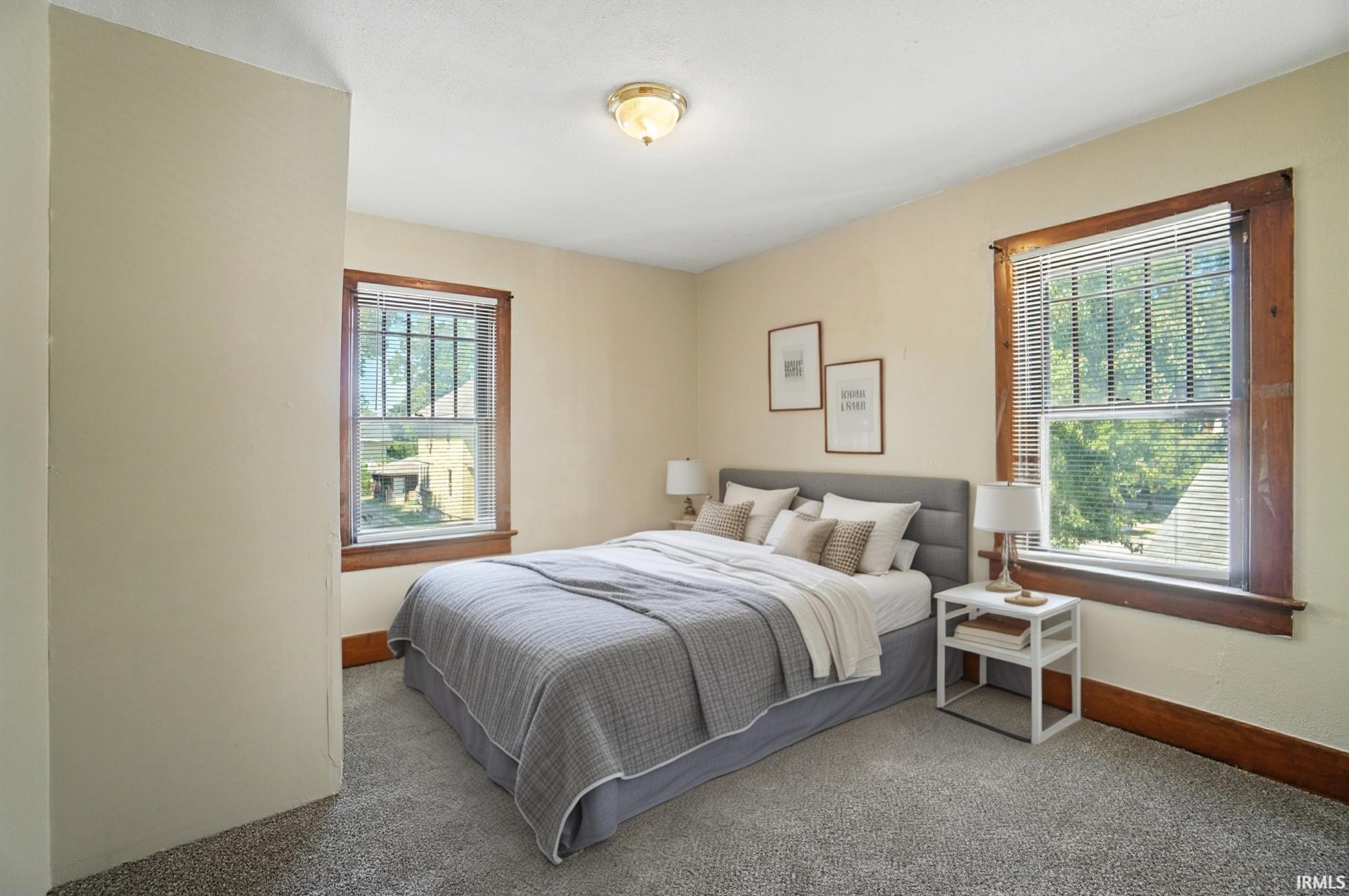 Photo 17 of 2911 Broadway