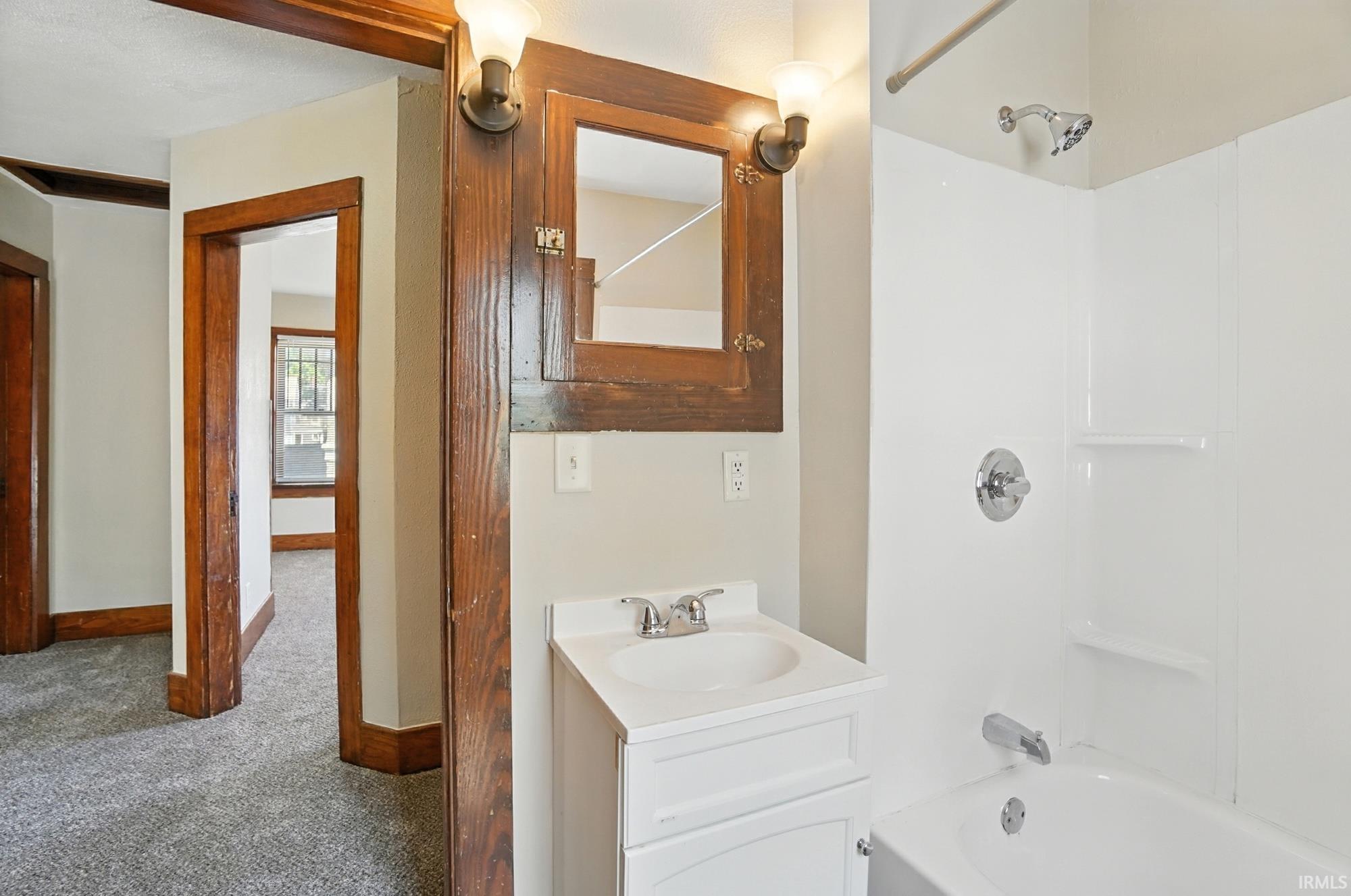 Photo 22 of 2911 Broadway