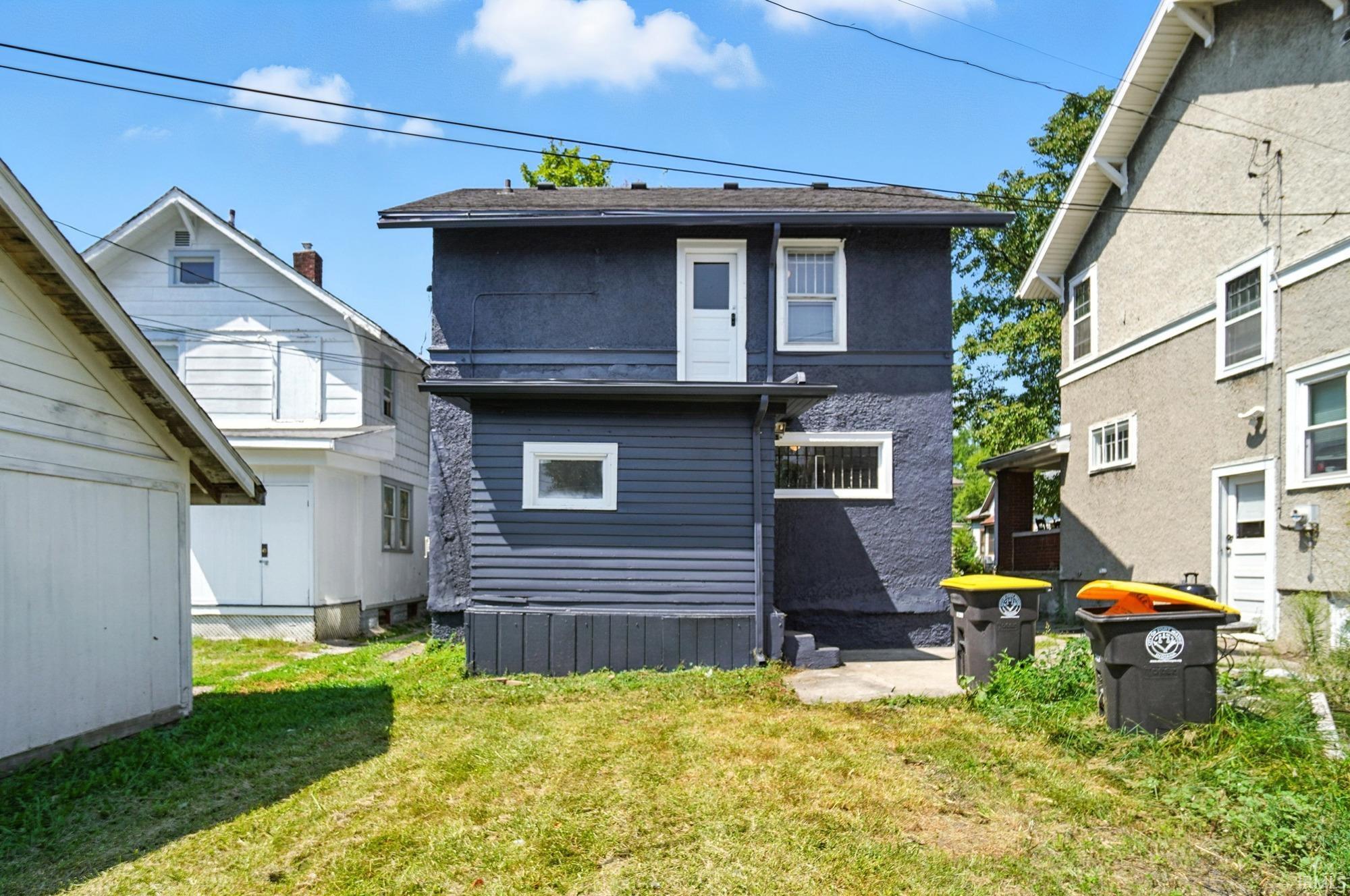 Photo 34 of 2911 Broadway