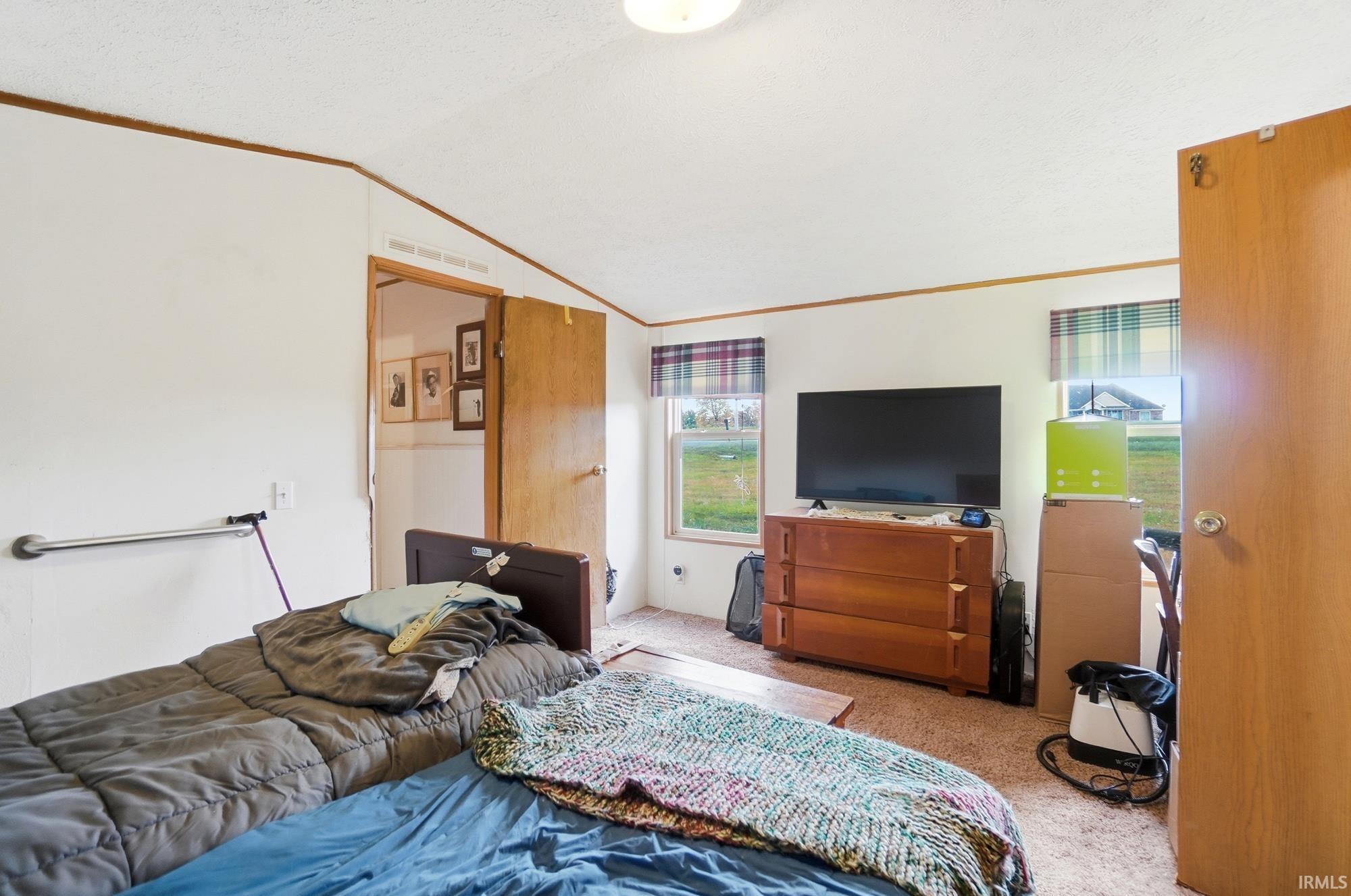 Photo 16 of 10930 W Yoder Road