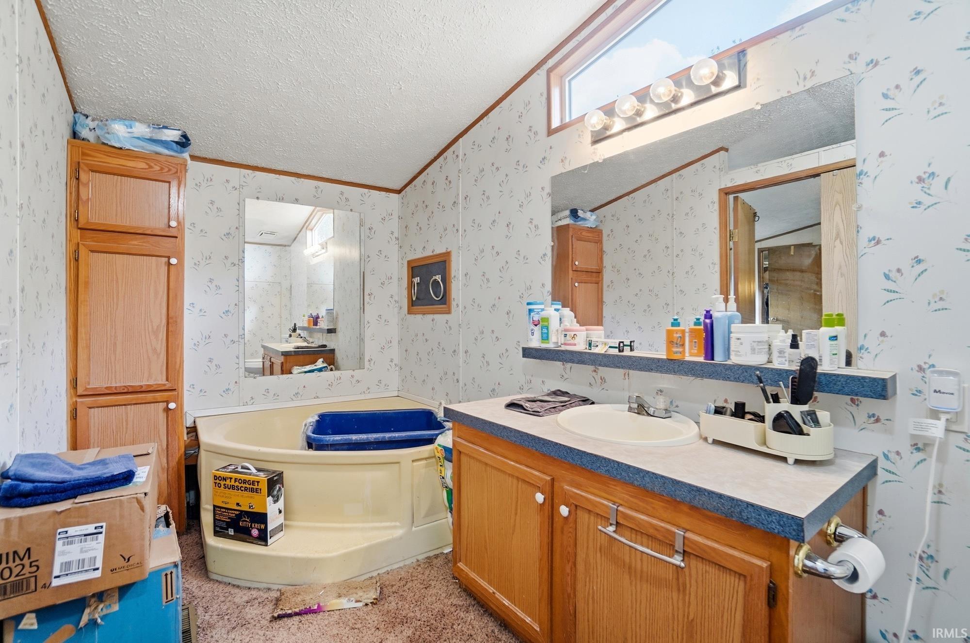 Photo 18 of 10930 W Yoder Road