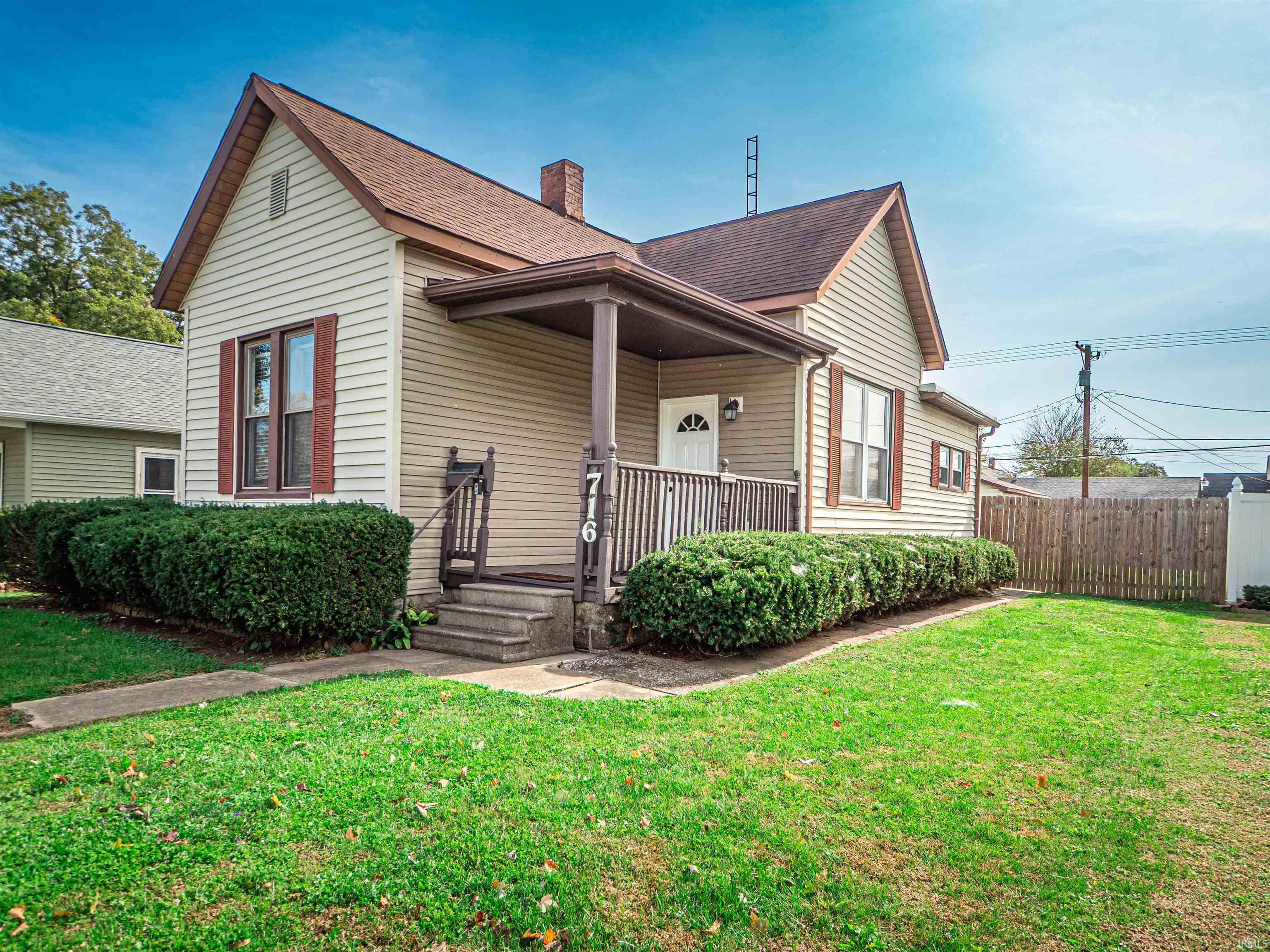 Homes for sale in Mount Vernon, IN | 716 E Fifth St, Mount Vernon, IN 47620 | MLS# 202543424