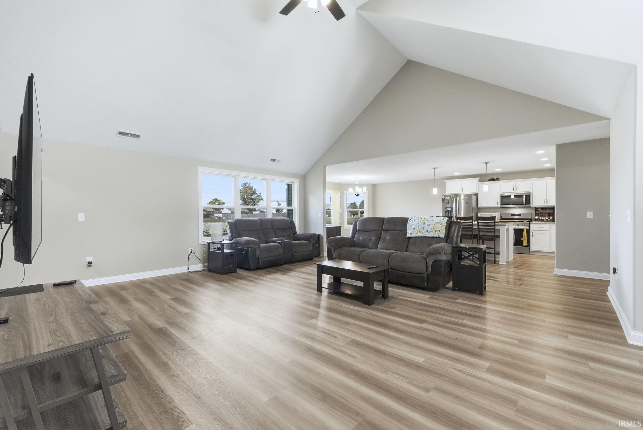 Photo 6 of 1063 Farmington Drive