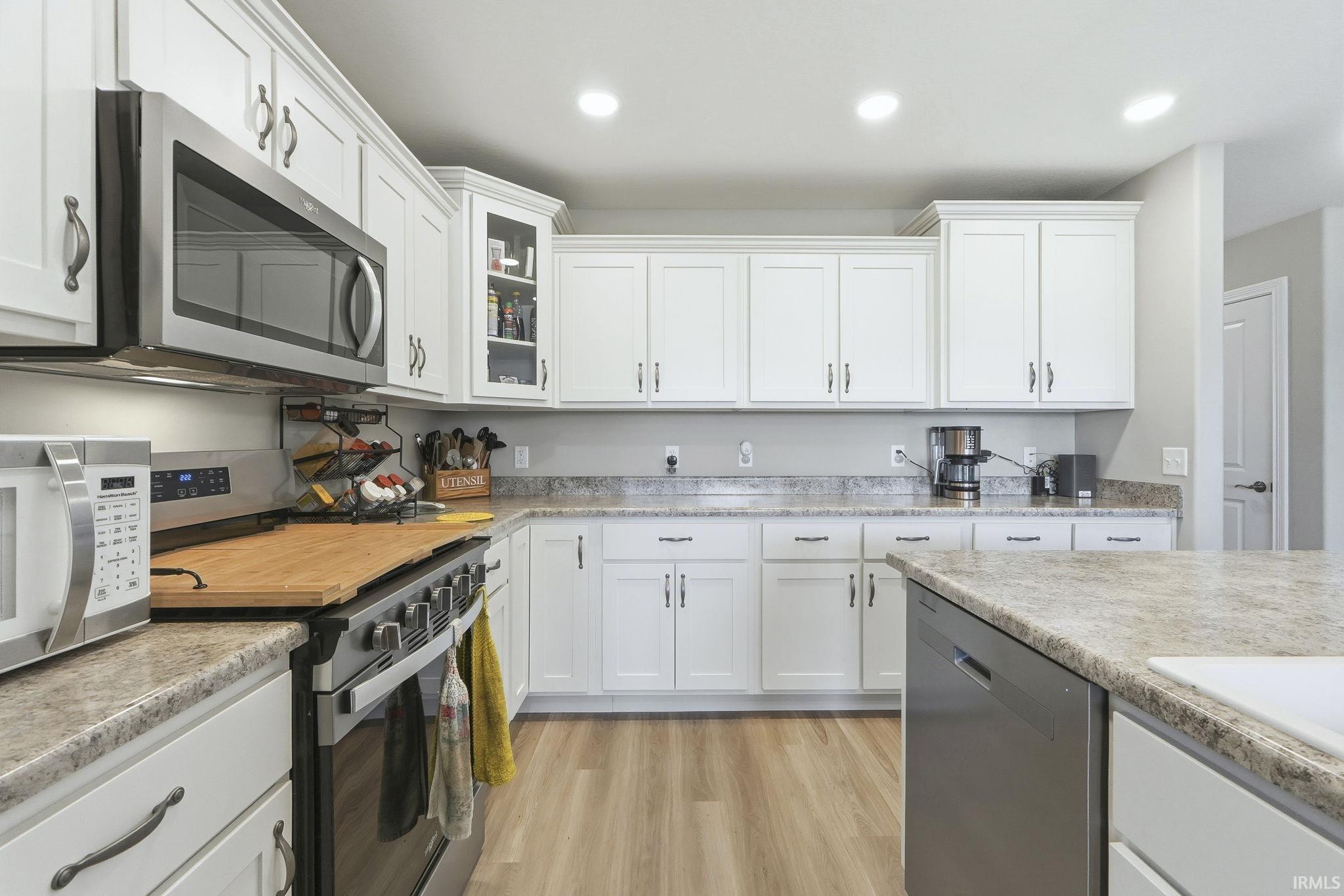 Photo 9 of 1063 Farmington Drive