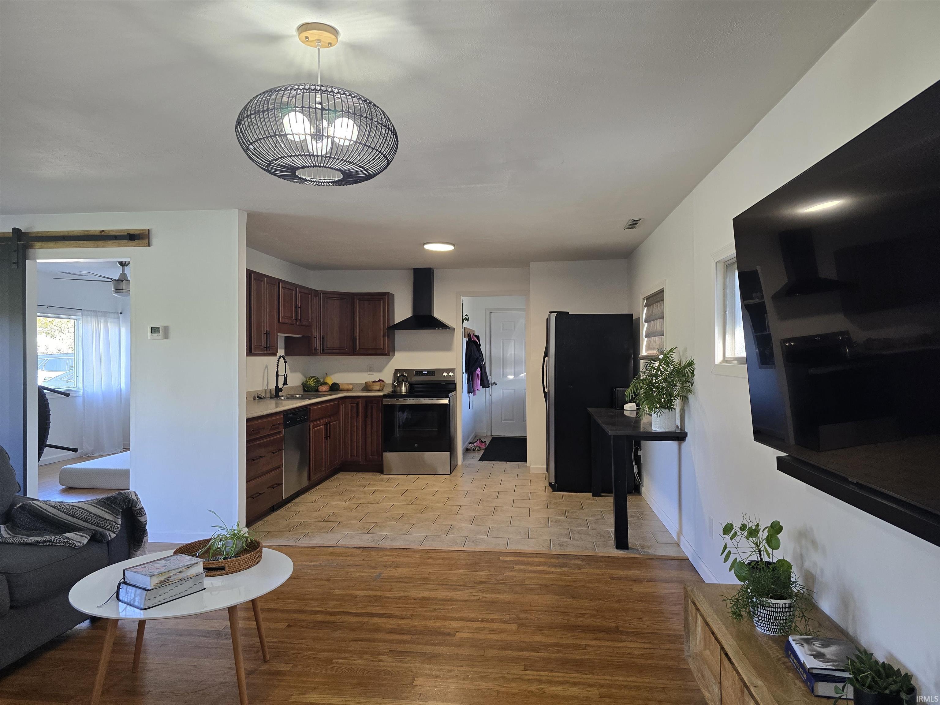 Photo 6 of 211 Parker Avenue