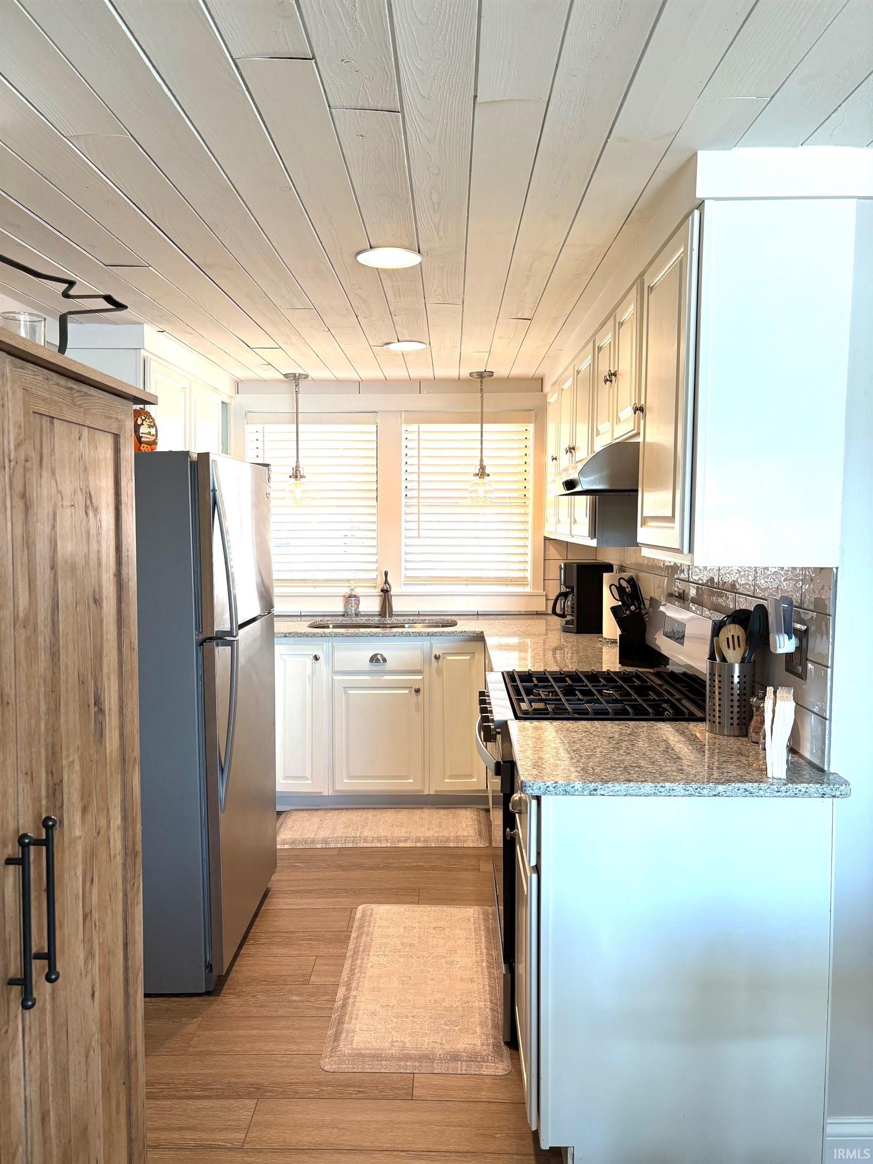 Photo 11 of 5439 W Warren Street