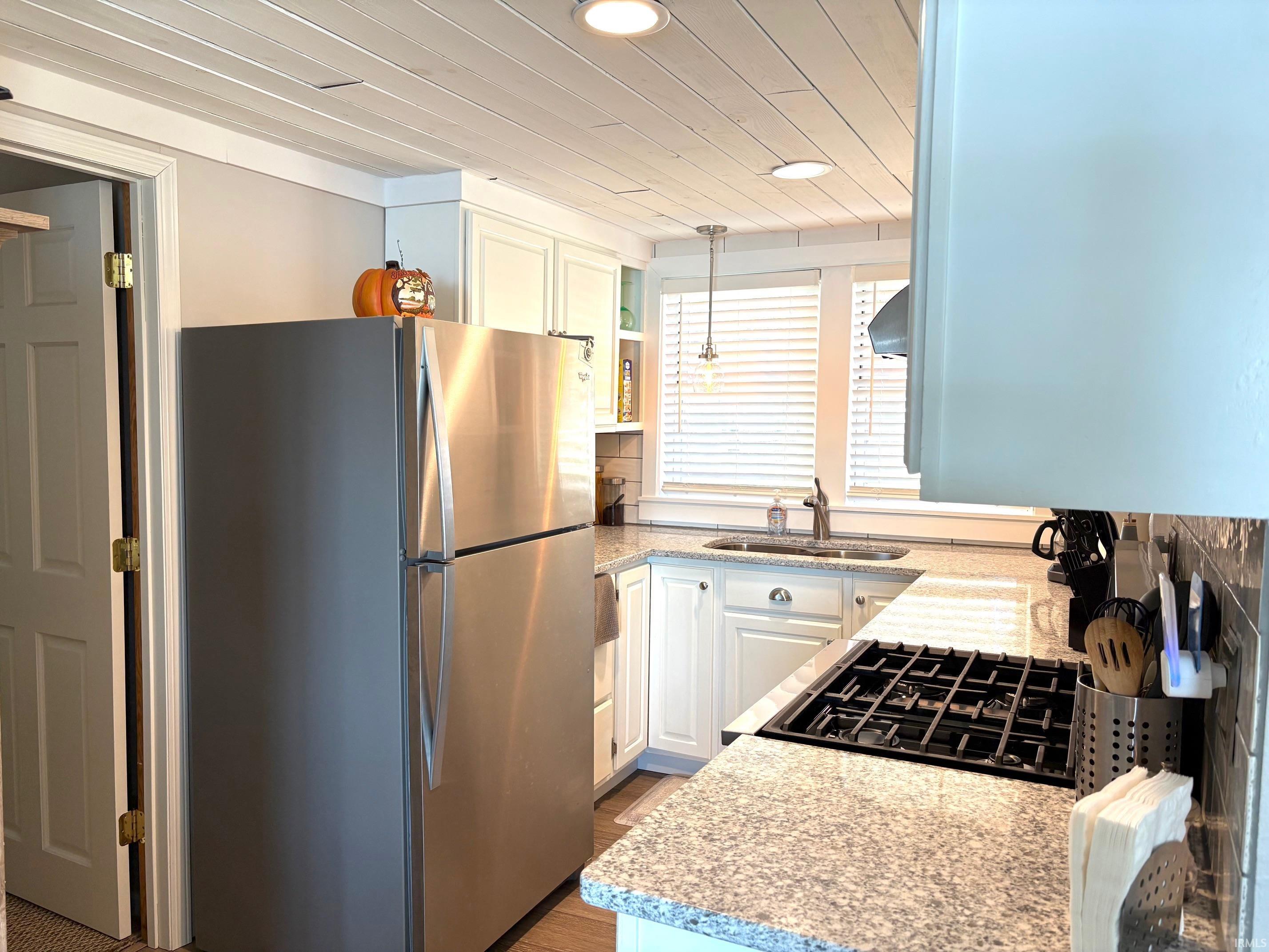 Photo 12 of 5439 W Warren Street