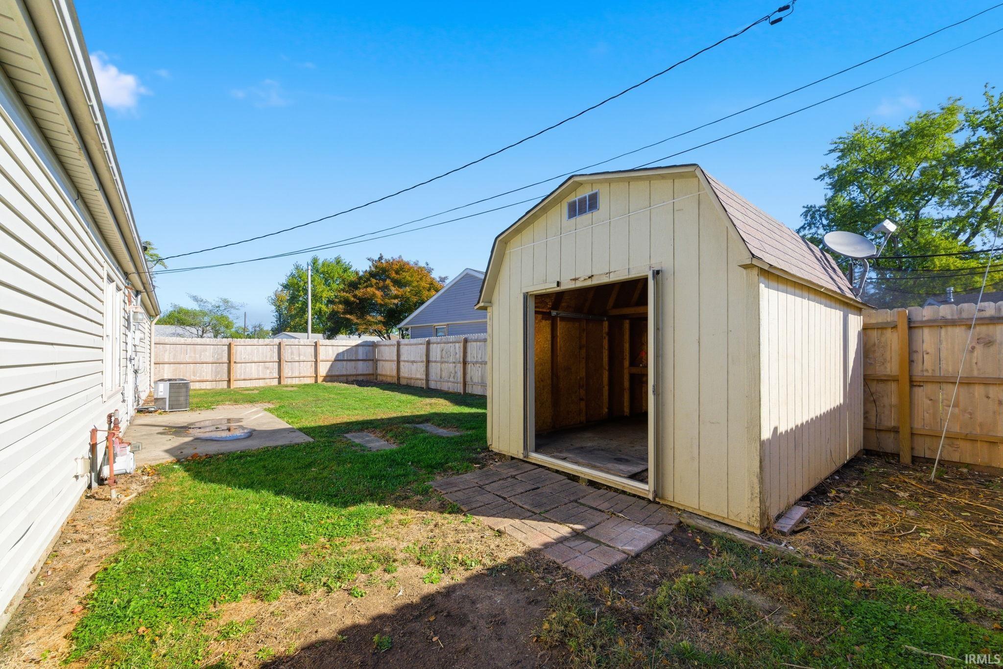 Homes for sale in Frankfort, IN | 359 Center Dr, Frankfort, IN 46041 | MLS# 202543452