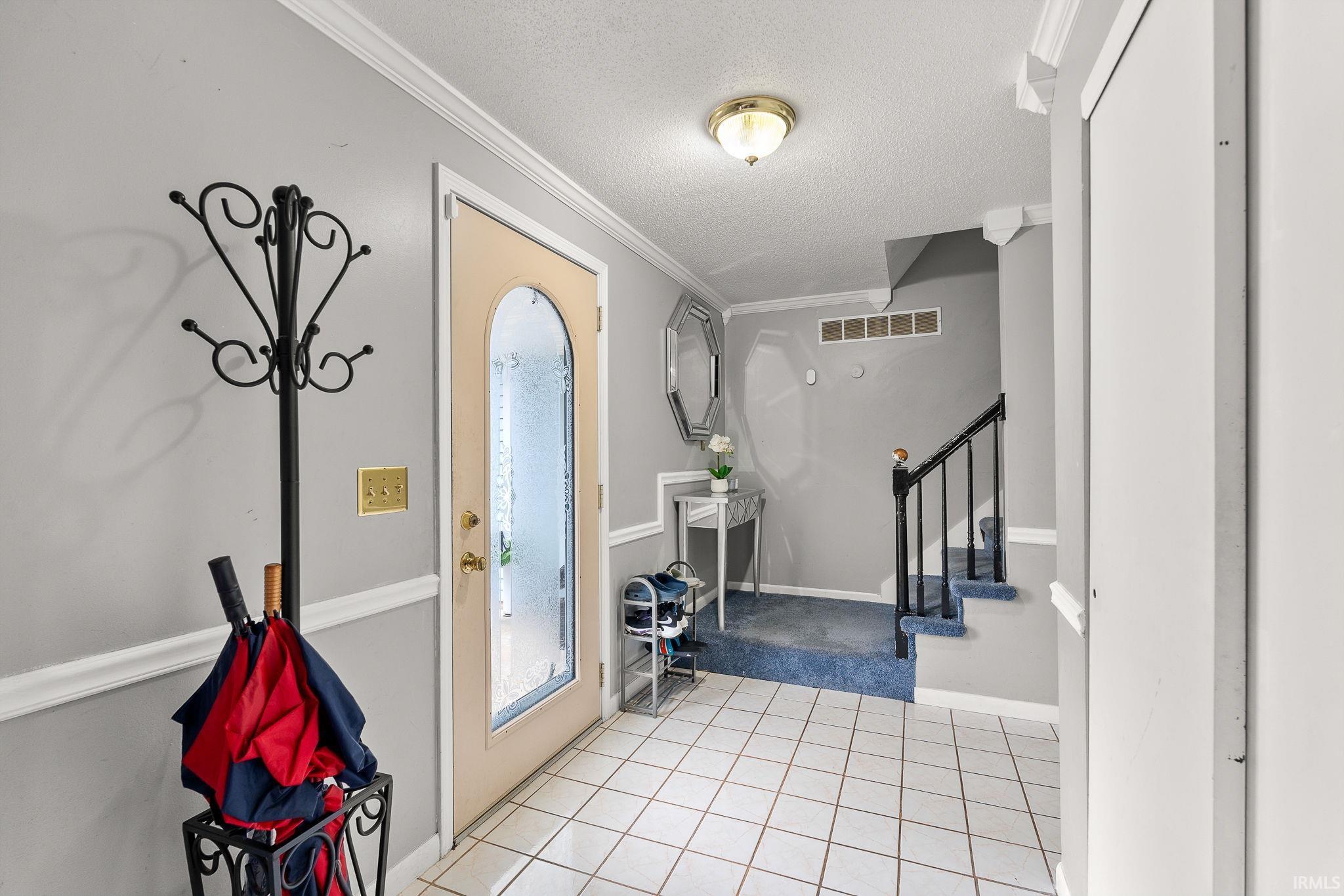 Homes for sale in Fort Wayne, IN | 7922 Dorsett Dr, Fort Wayne, IN 46816 | MLS# 202543465