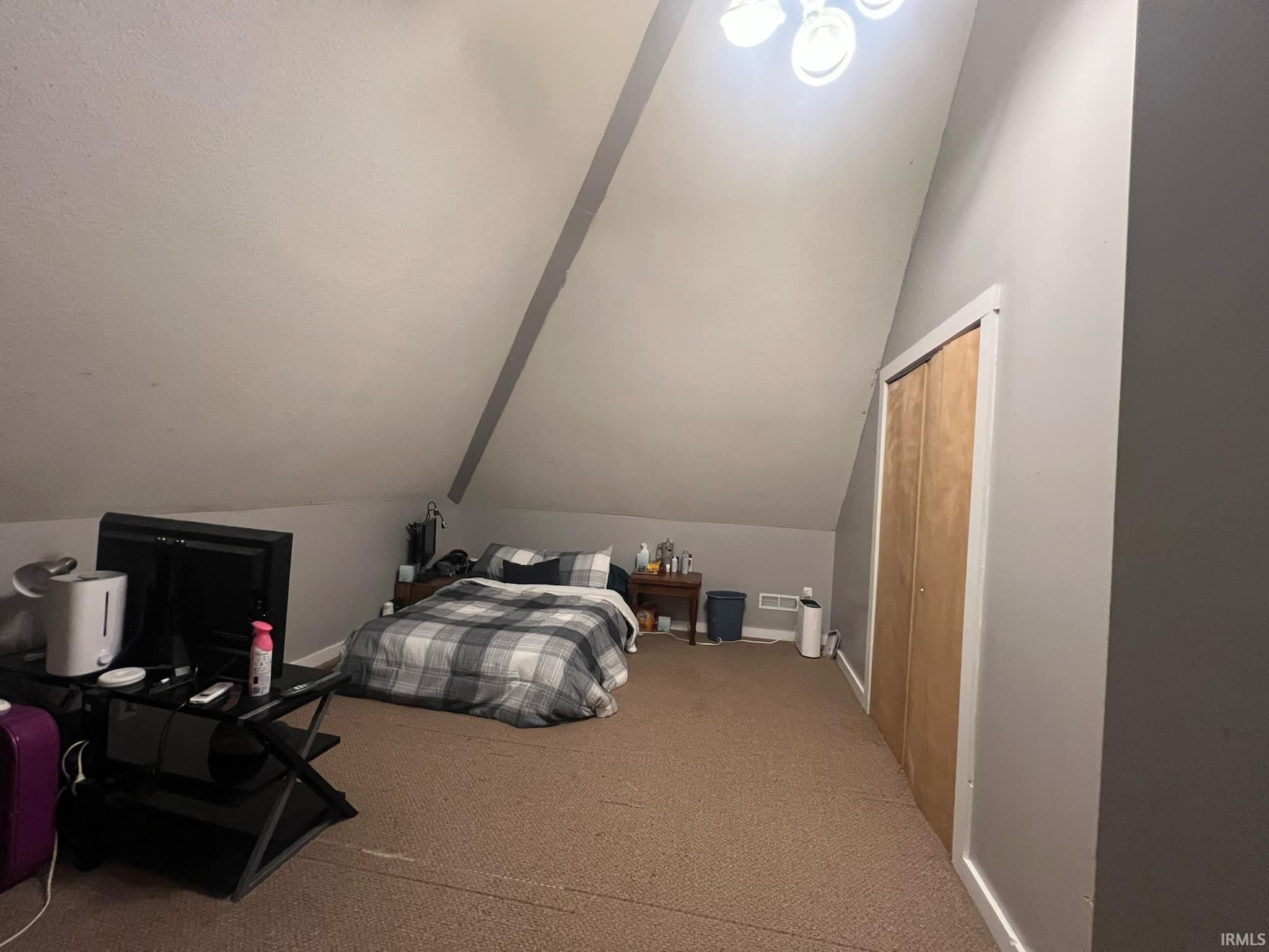 Photo 1 of 1035 N Jefferson Street