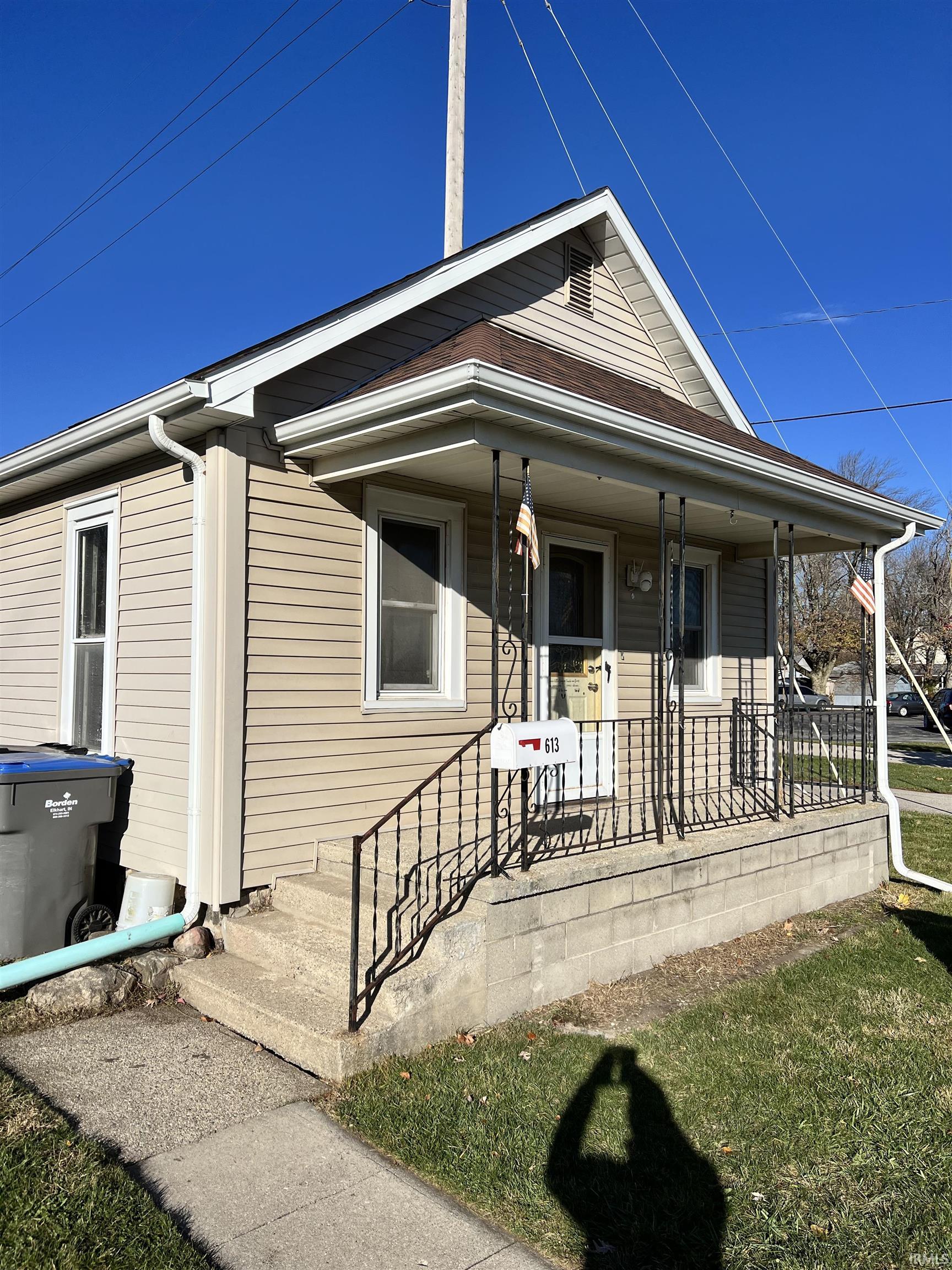 Photo 6 of 613 S 9th Street