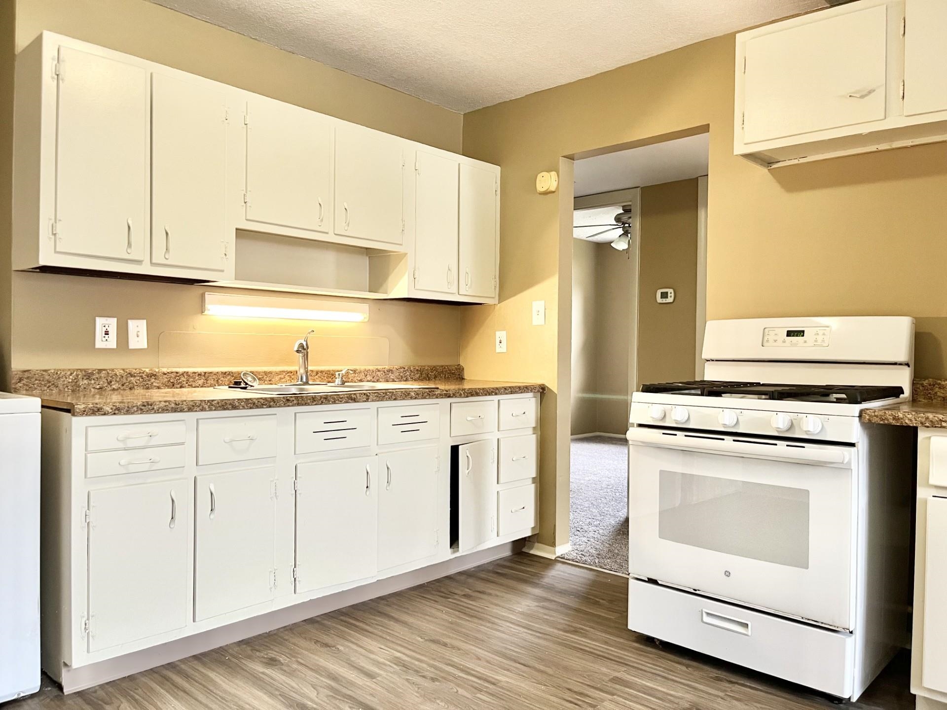 Photo 7 of 6022 Chaddsford Drive