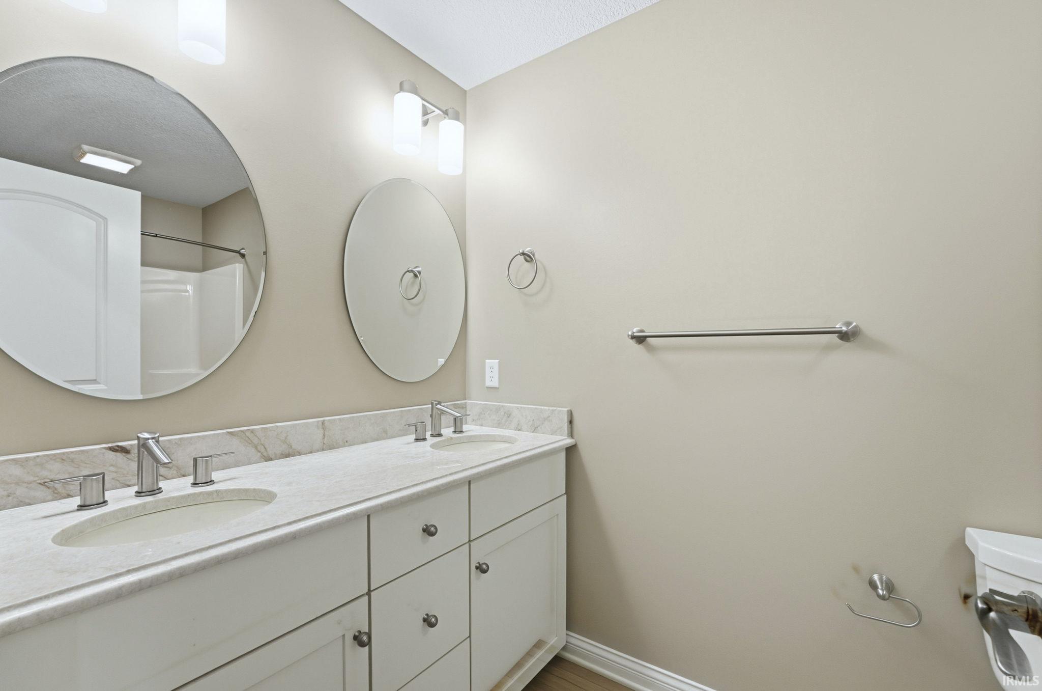 Photo 17 of 2707 Grenadier Court