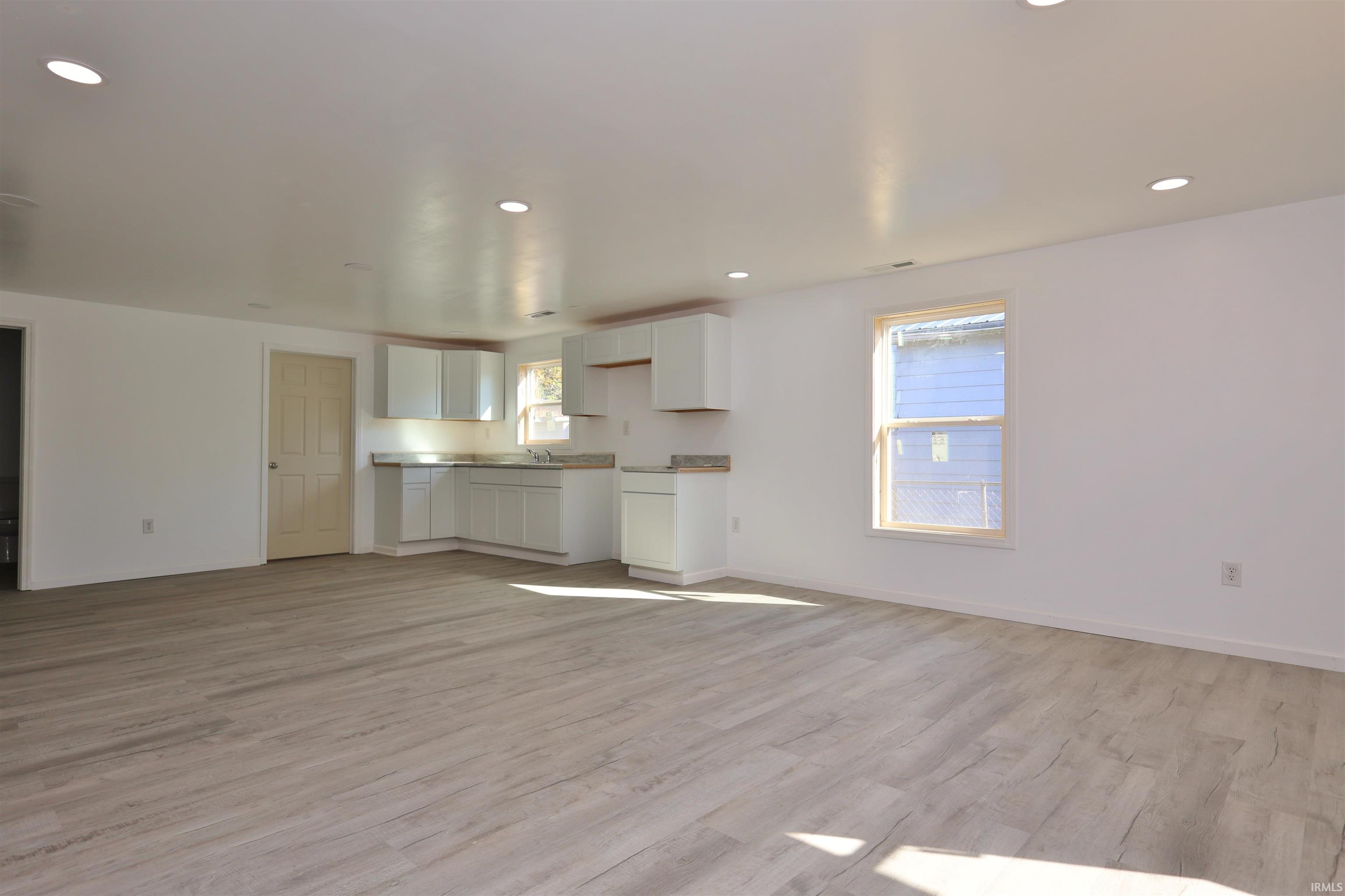 Homes for sale in Jonesboro, IN | 204 W 8th St, Jonesboro, IN 46938 | MLS# 202543560